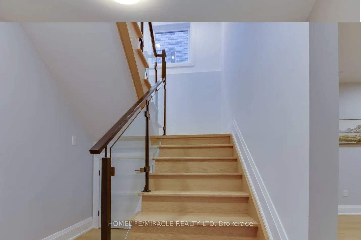 10 Stamford Square S