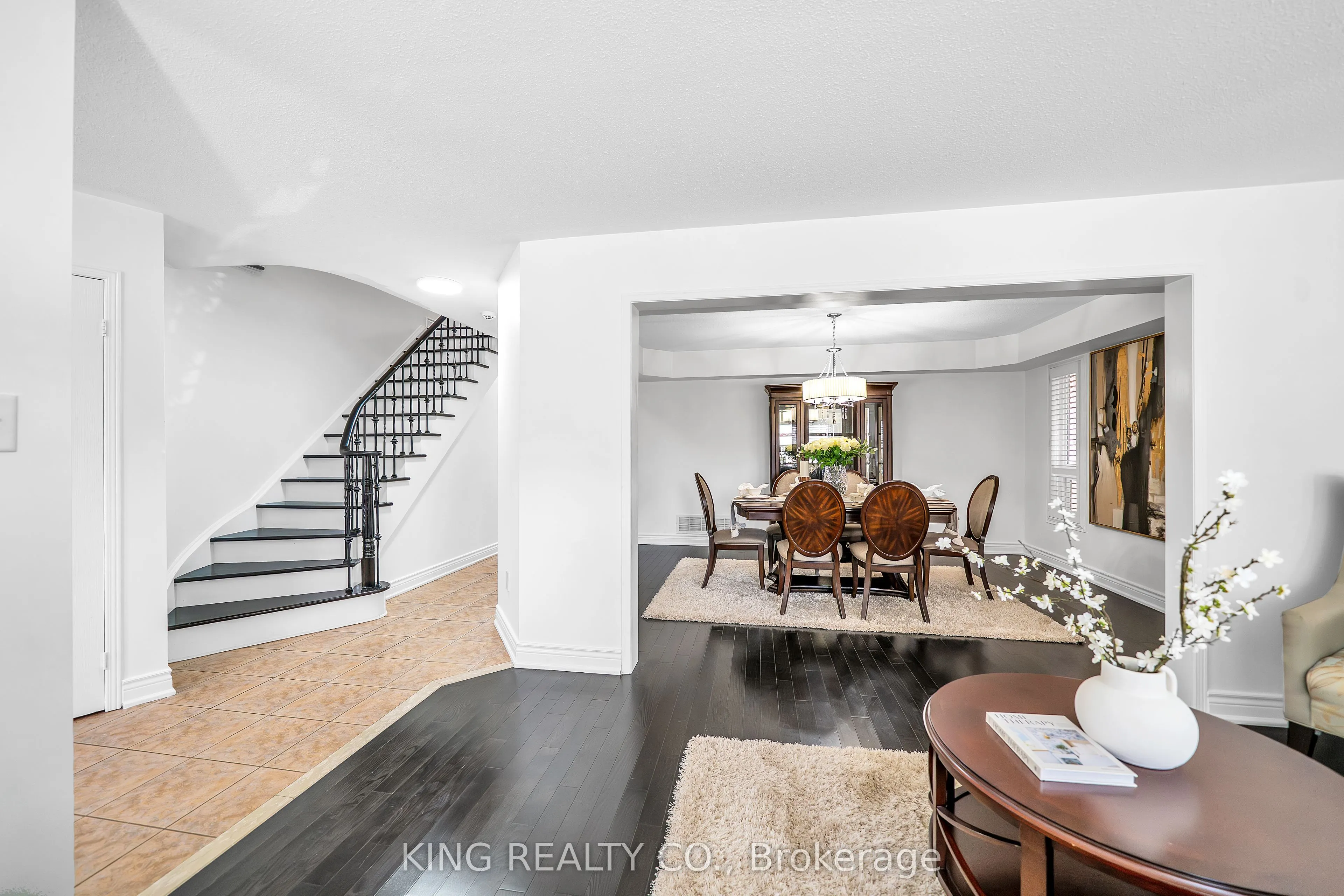 71 Montebello Crescent