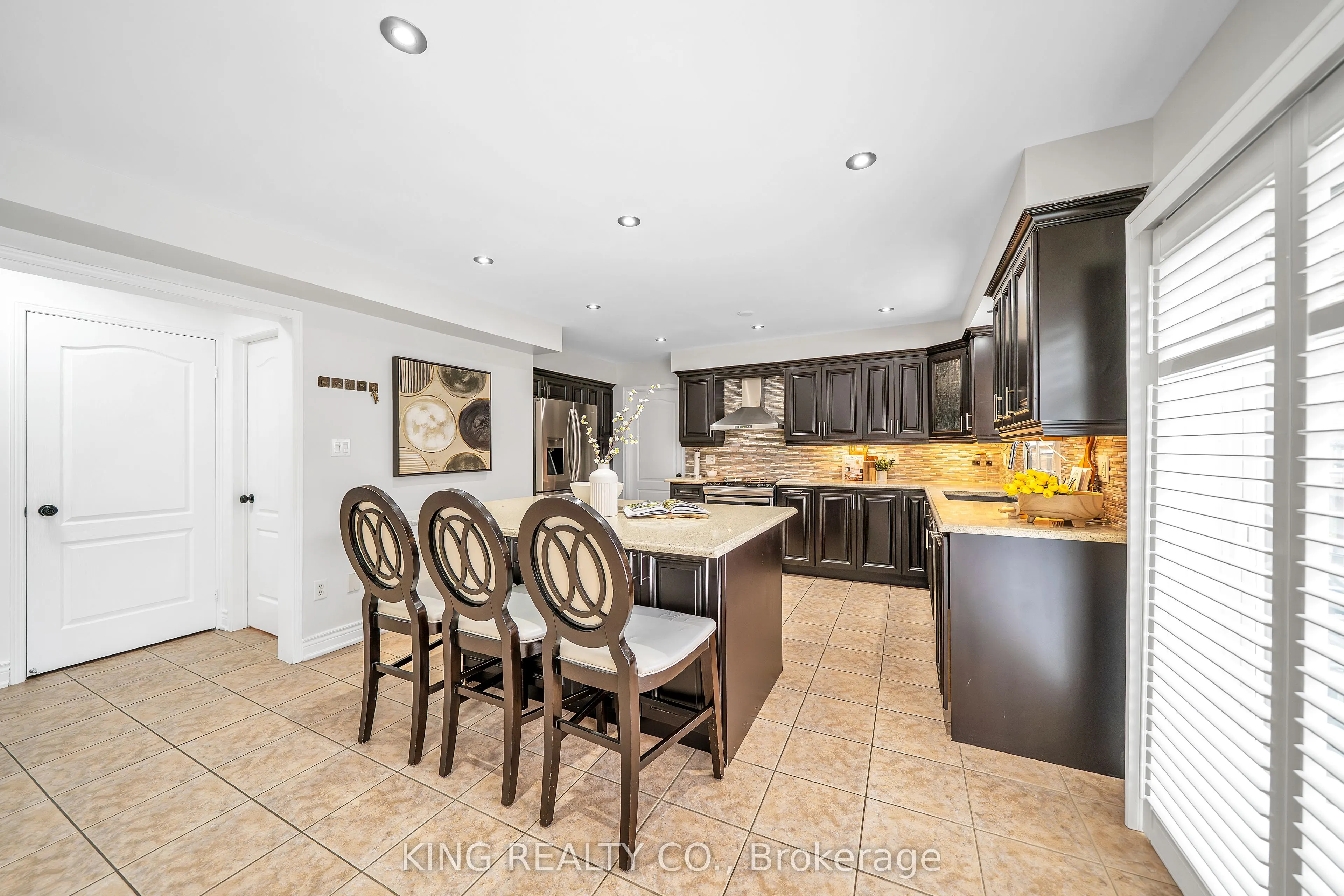 71 Montebello Crescent