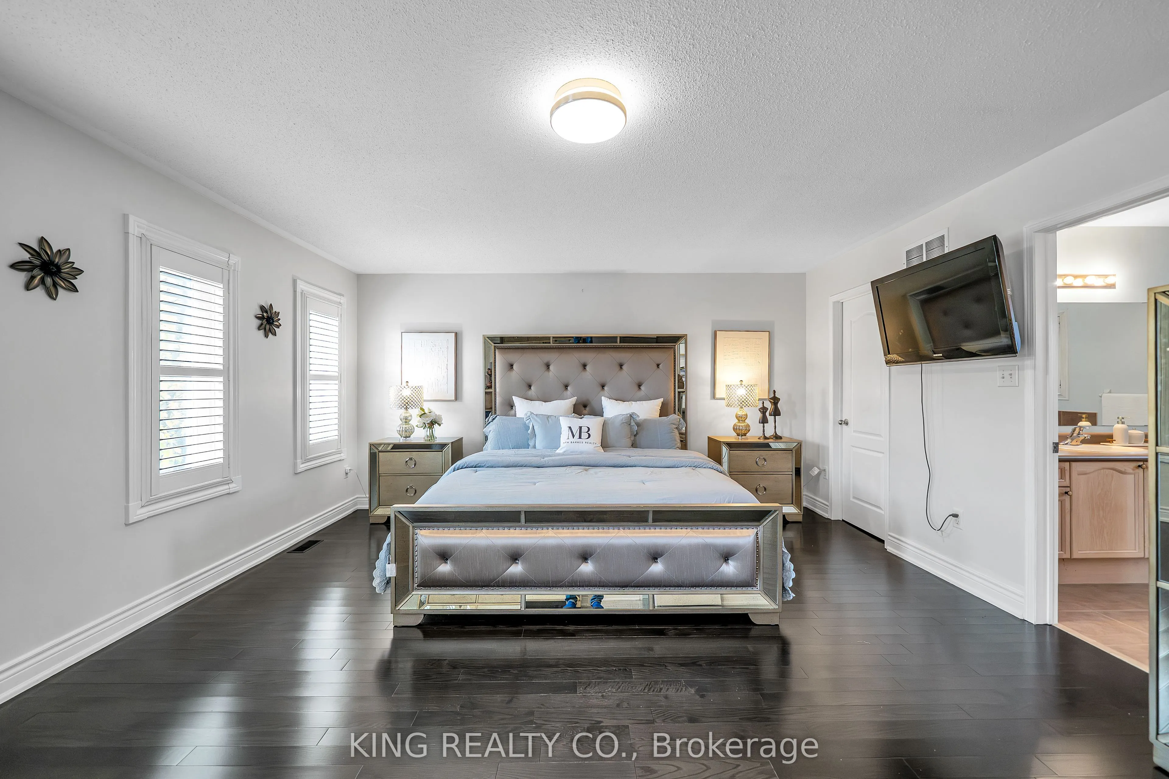 71 Montebello Crescent