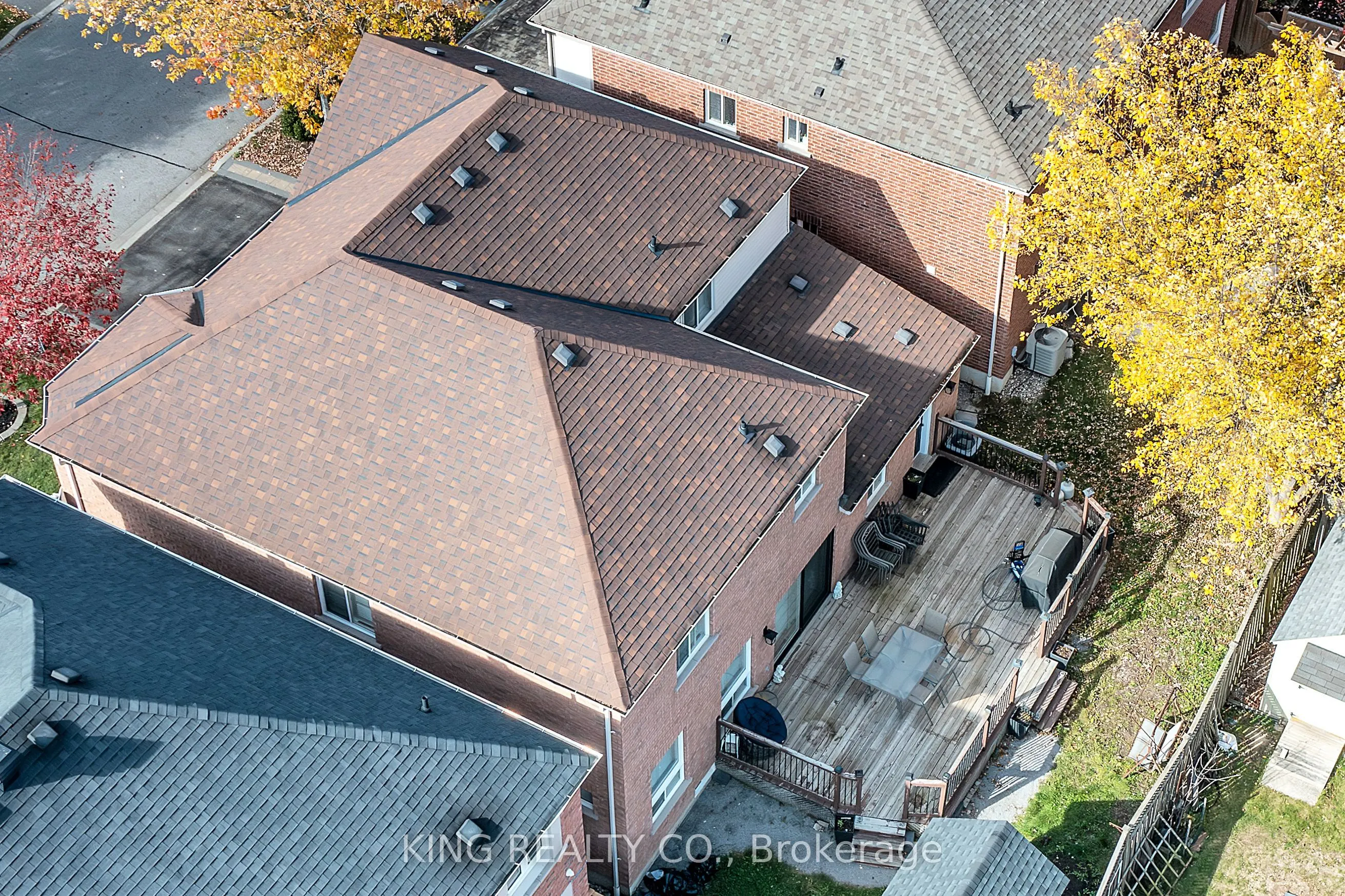 71 Montebello Crescent