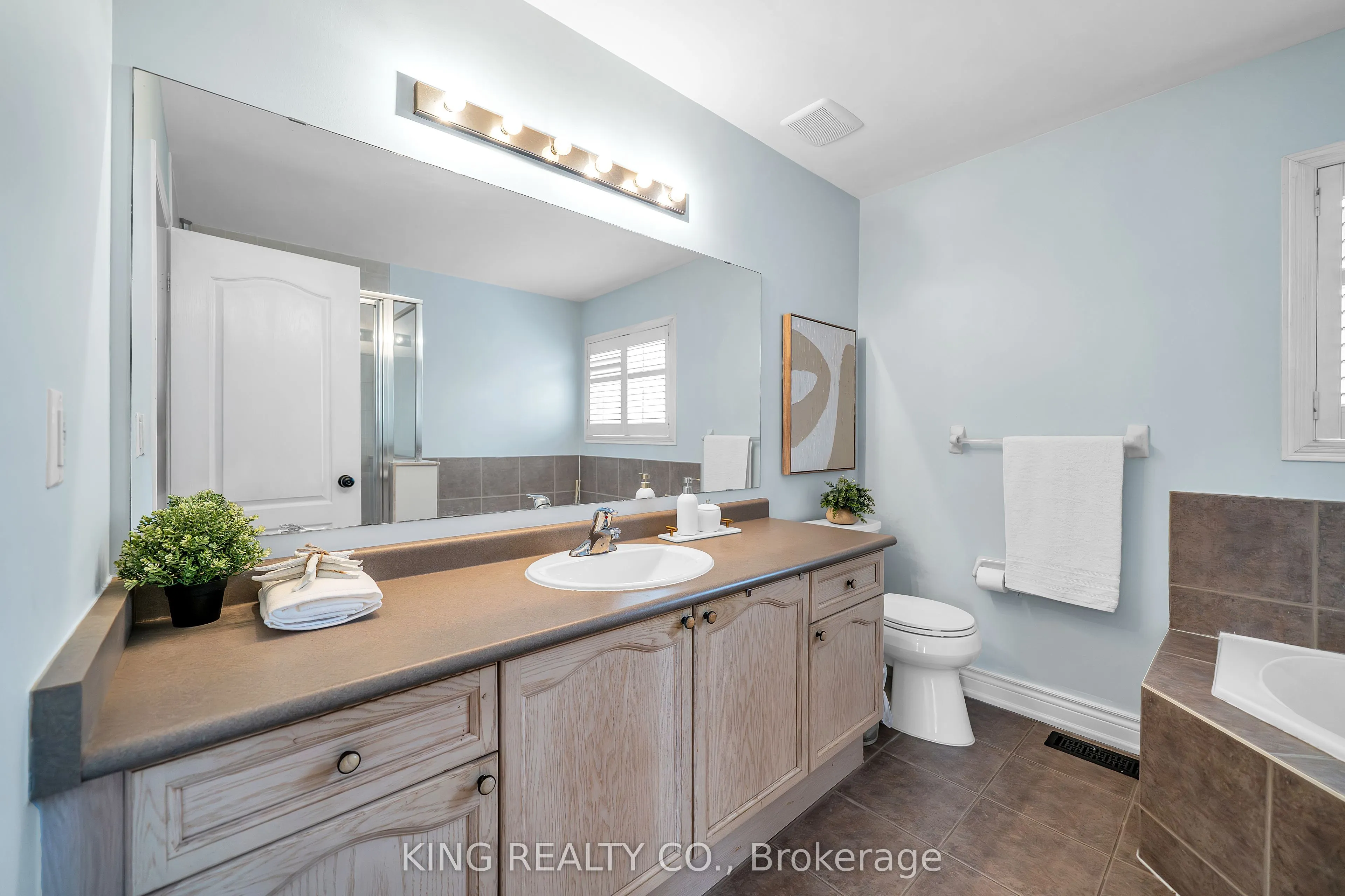 71 Montebello Crescent