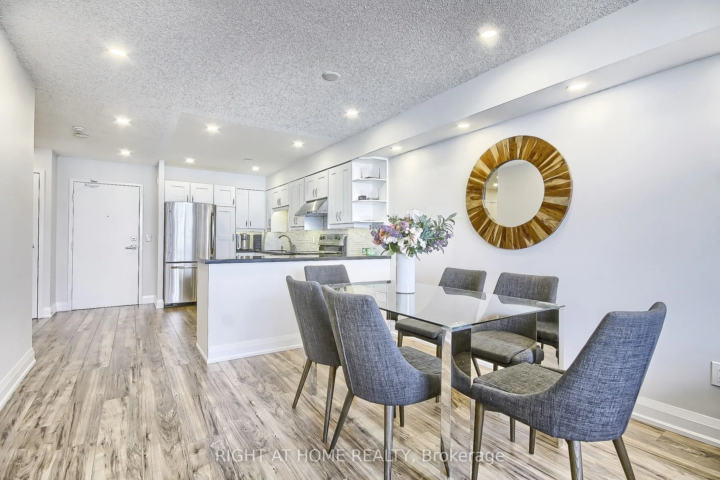 955 O' Connor Drive, #206