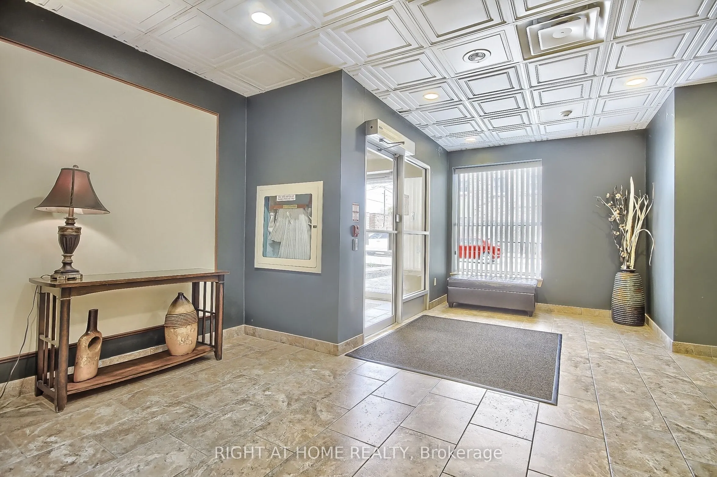 955 O' Connor Drive, #206