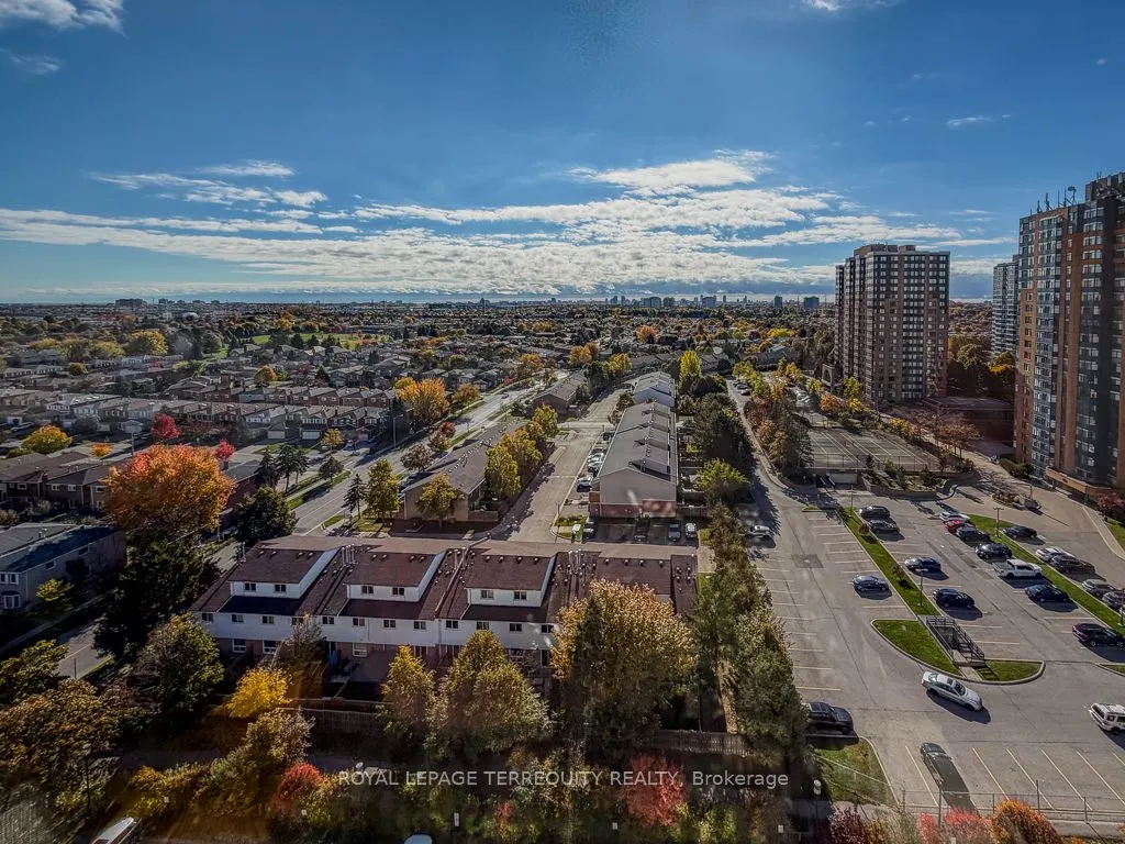 150 Alton Towers Circle, #1513