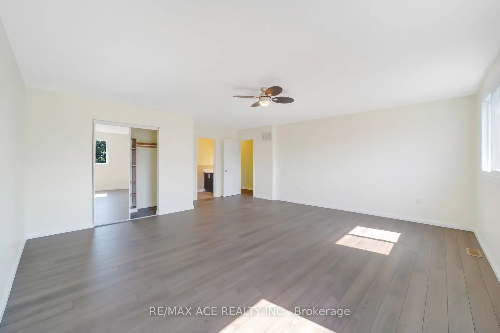 96 Invergordon Avenue