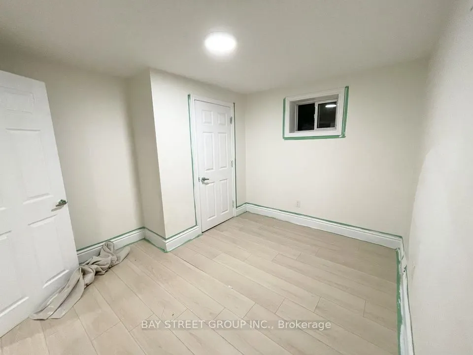 11 Mcgregor Road, #Lower