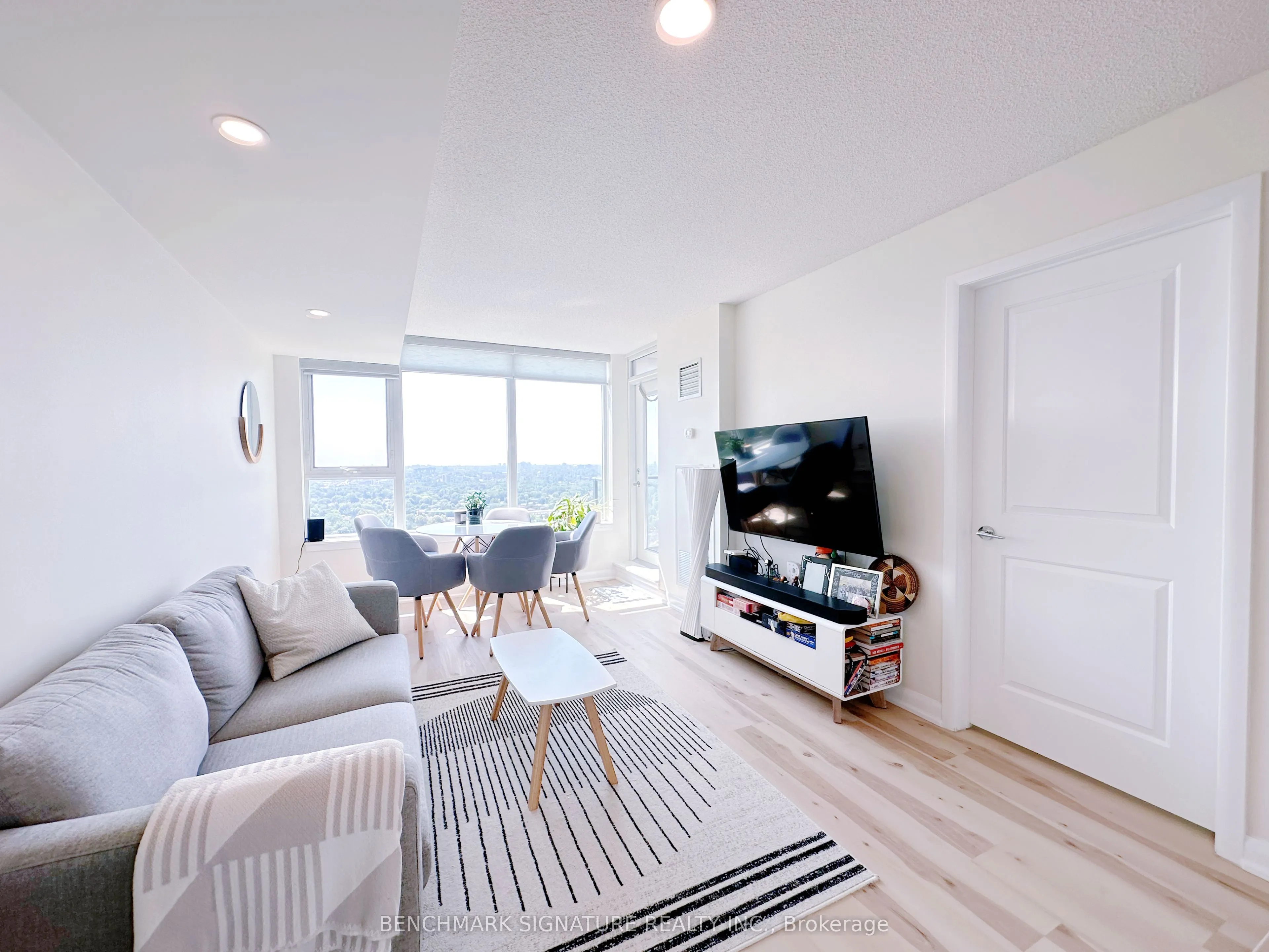 190 Borough Drive, #3007