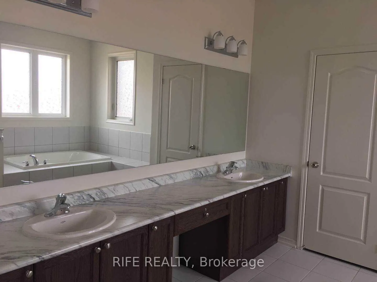 2585 Craftsman Drive