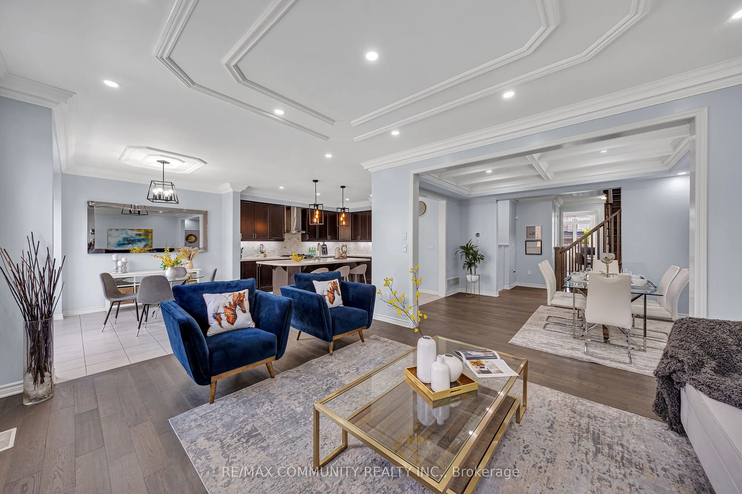 1055 Foxtail Crescent