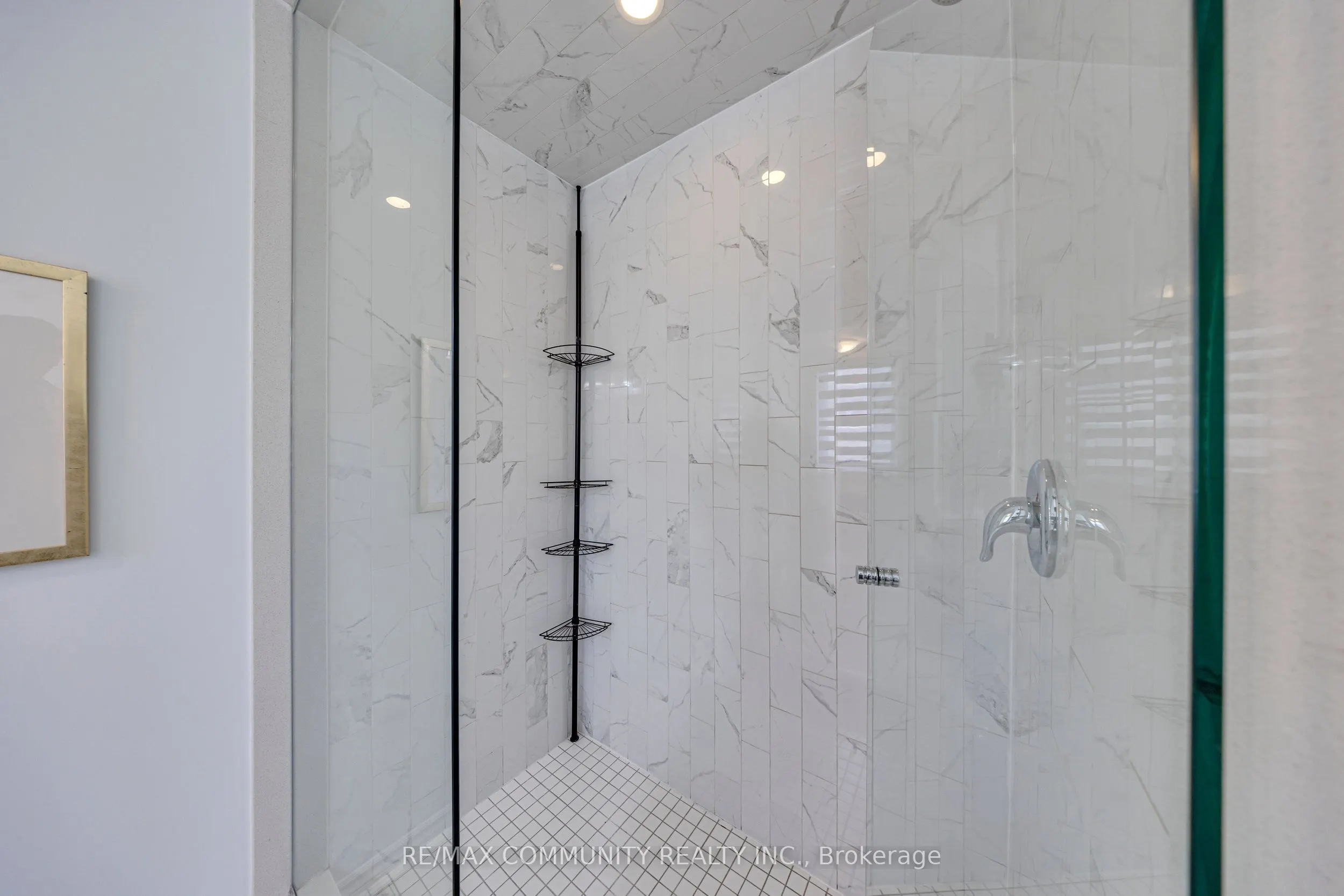 1055 Foxtail Crescent