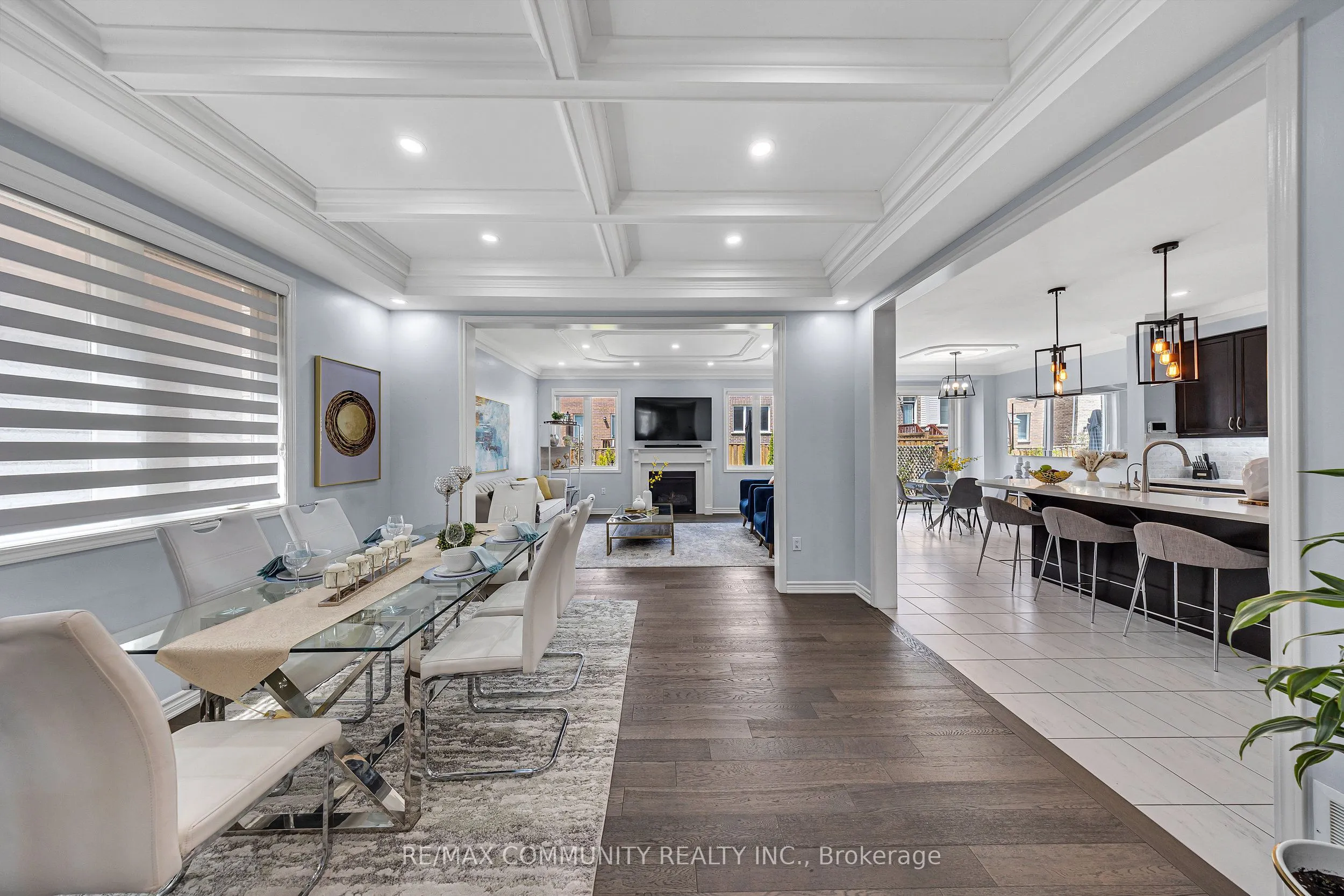 1055 Foxtail Crescent