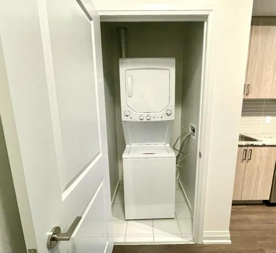 10 Meadowglen Place, #102