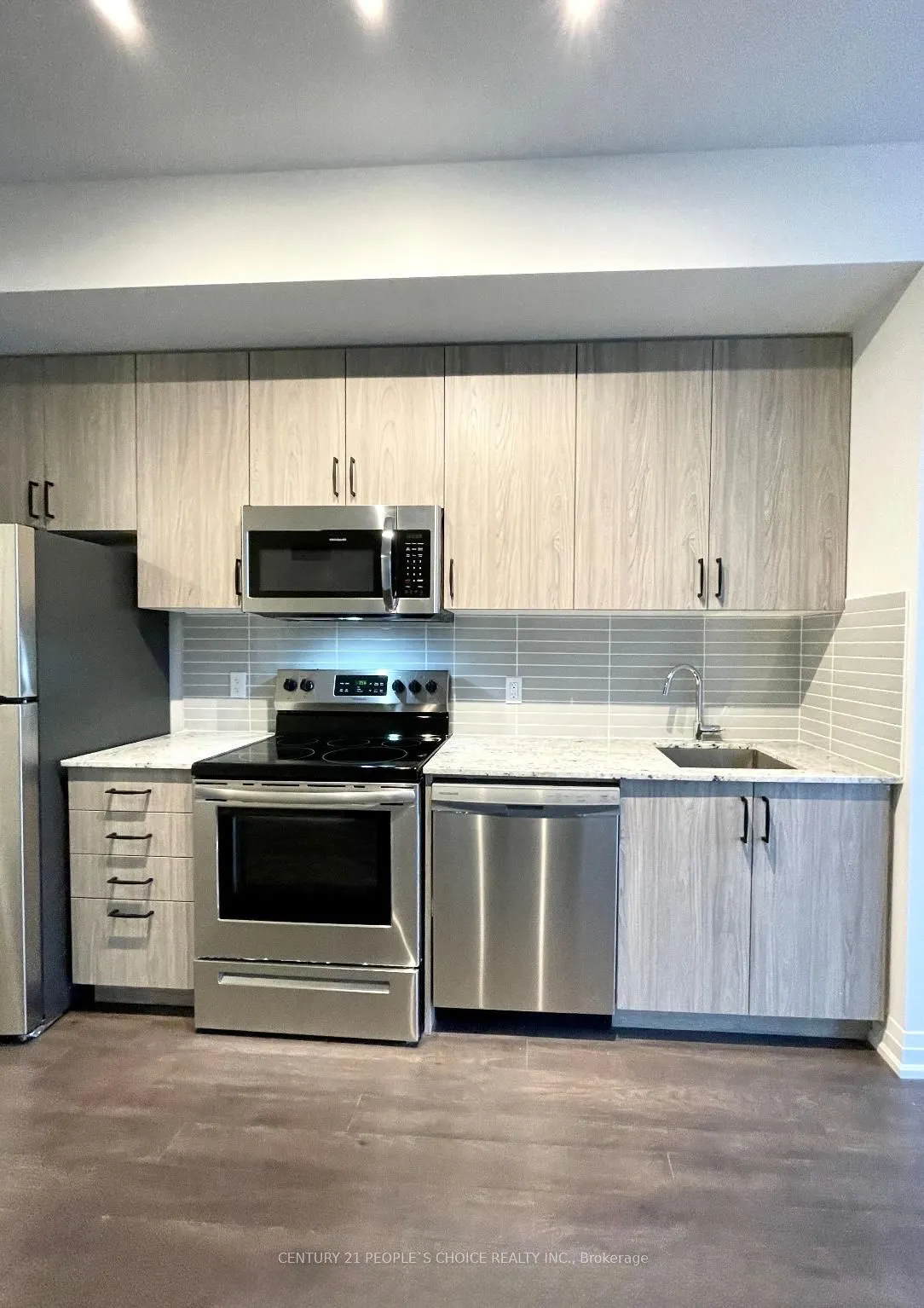 10 Meadowglen Place, #102