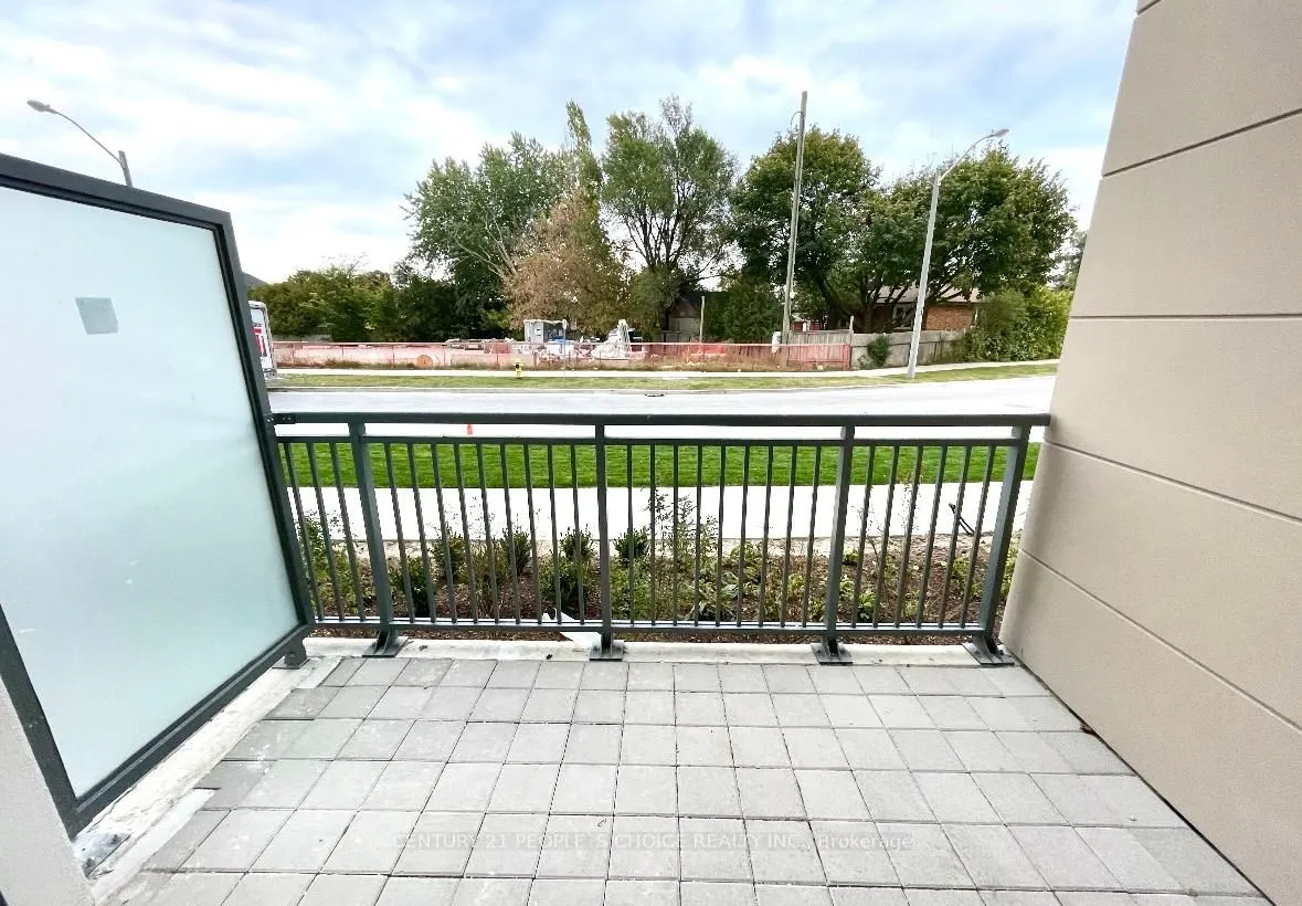 10 Meadowglen Place, #102