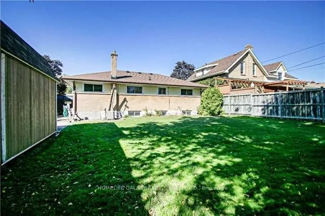 427 Fairleigh Avenue