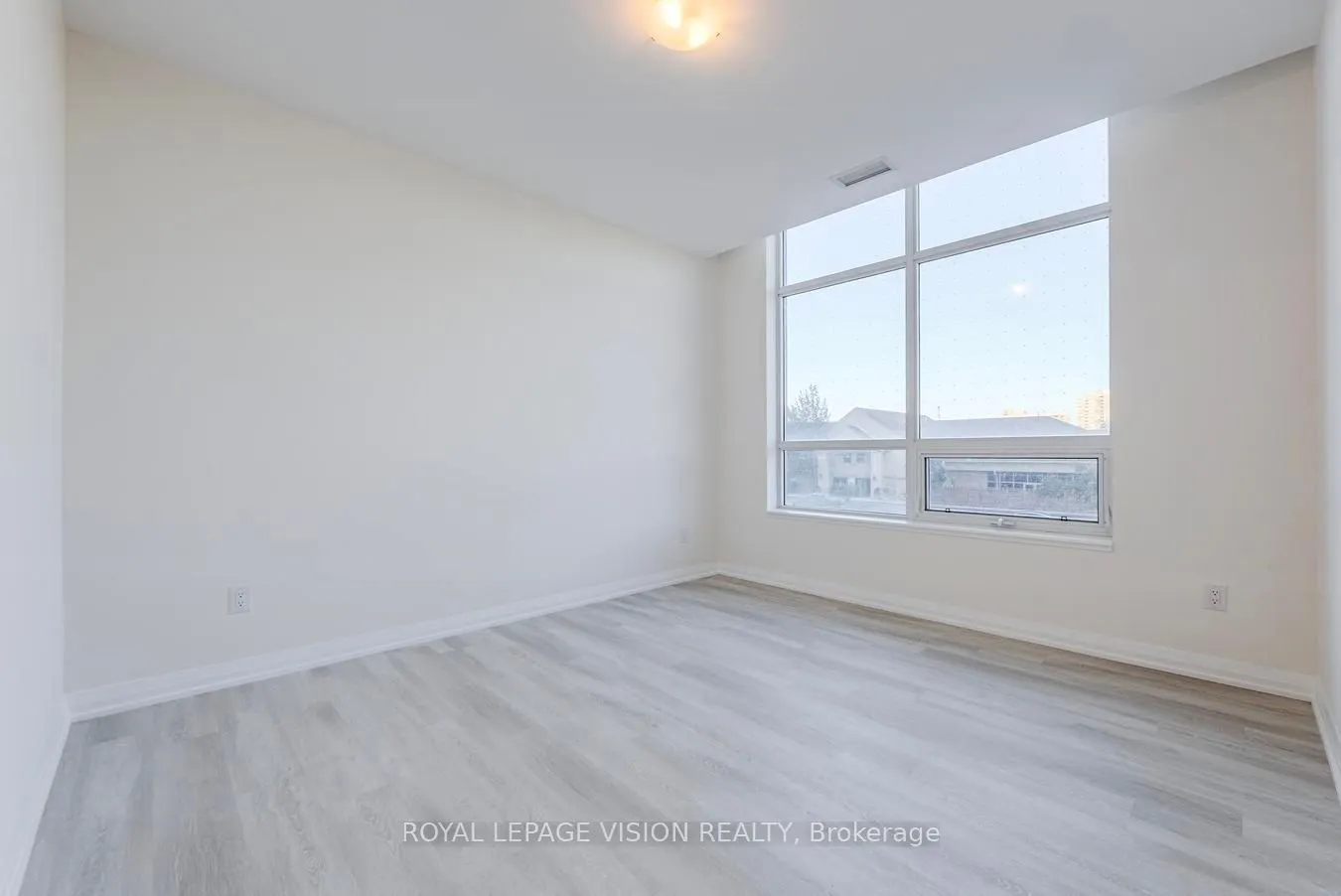 3270 Sheppard Avenue E, #222