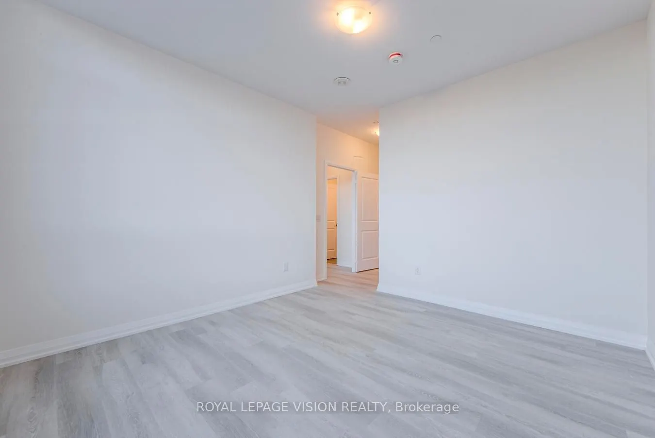 3270 Sheppard Avenue E, #222