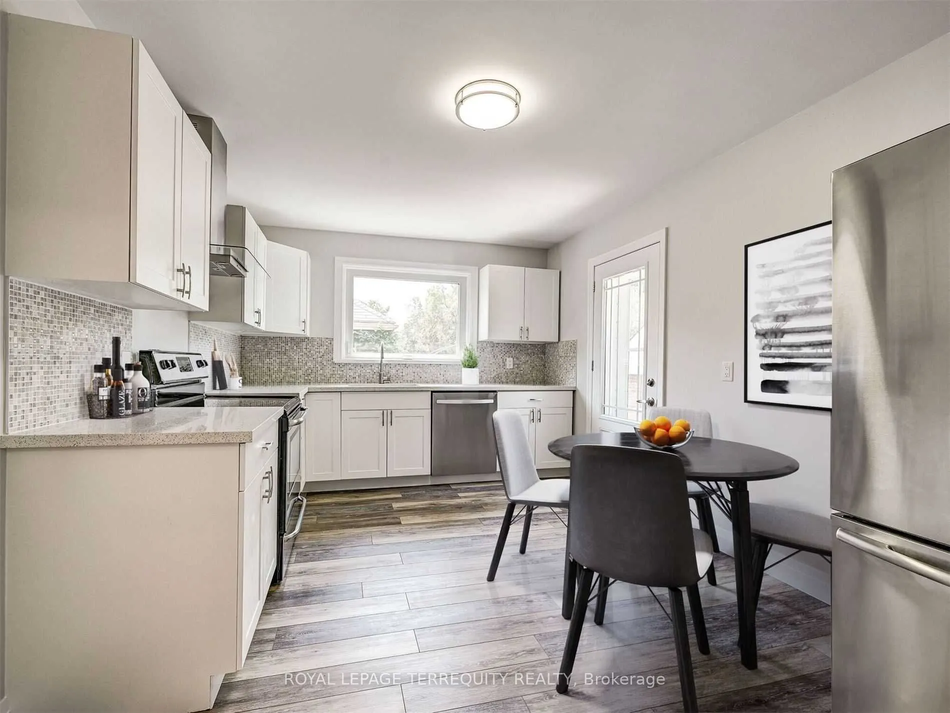 822 Douglas Street, #Main