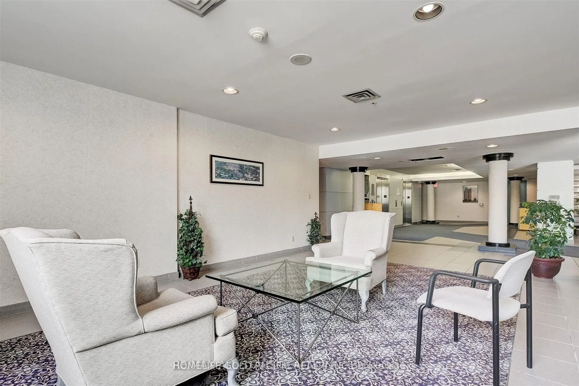 90 Dale Avenue, #909