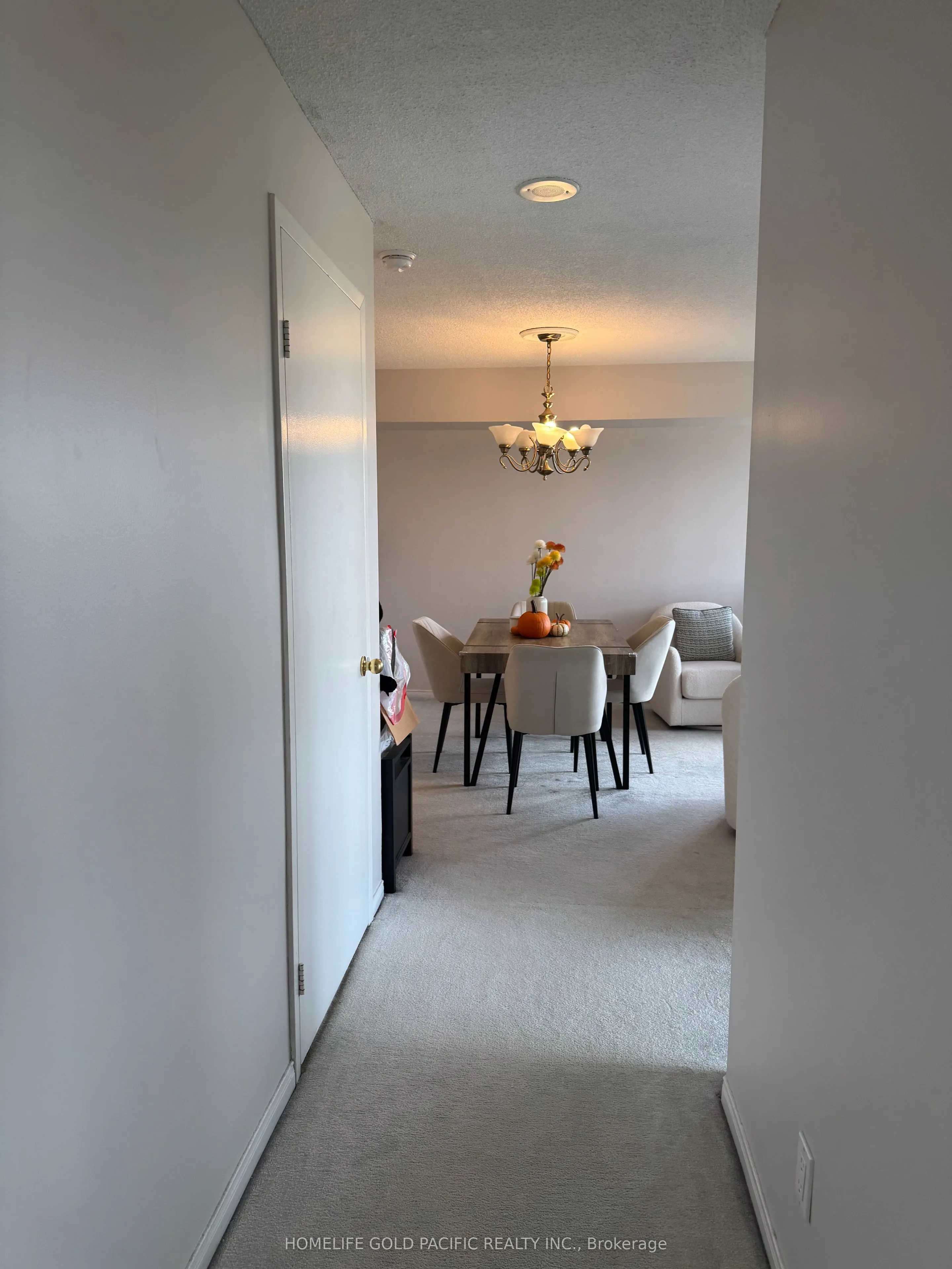 90 Dale Avenue, #909