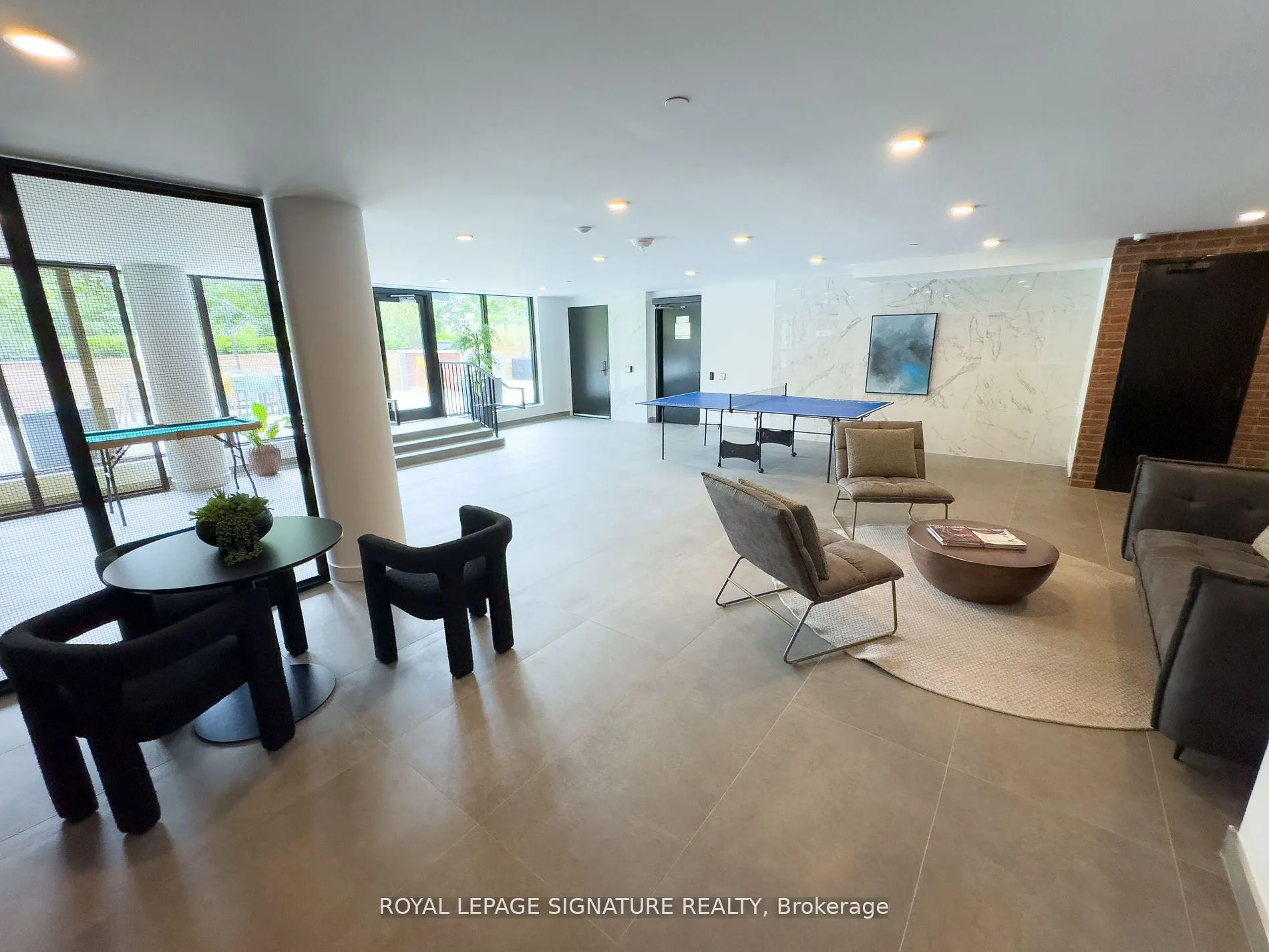 2799 Kingston Road, #905