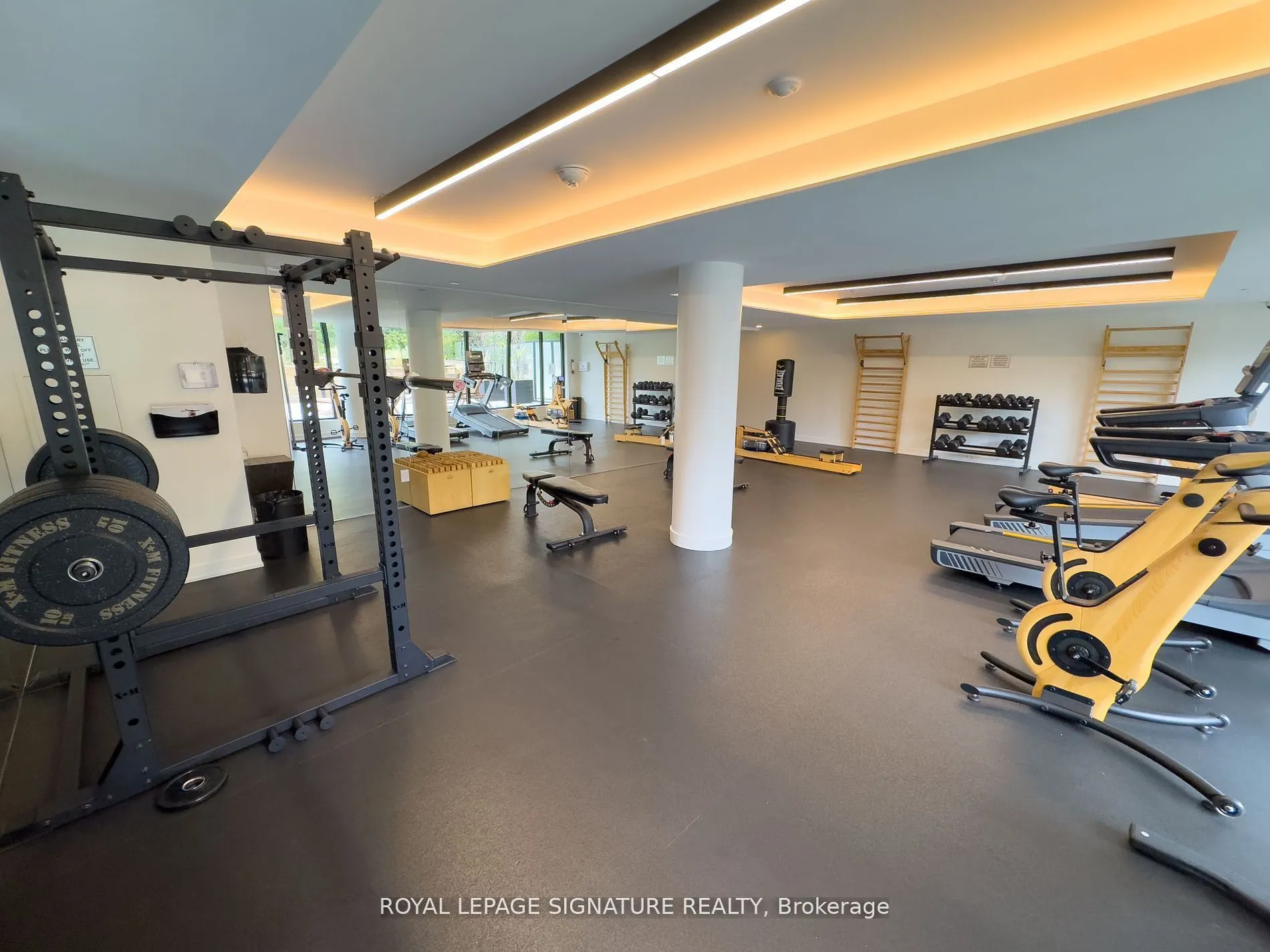 2799 Kingston Road, #905