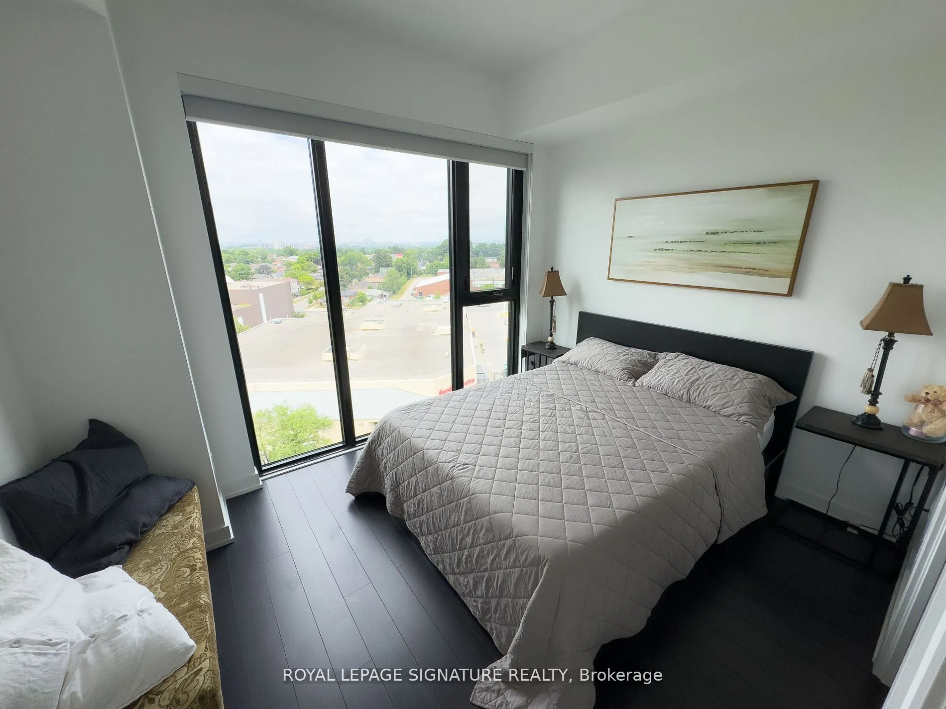 2799 Kingston Road, #905