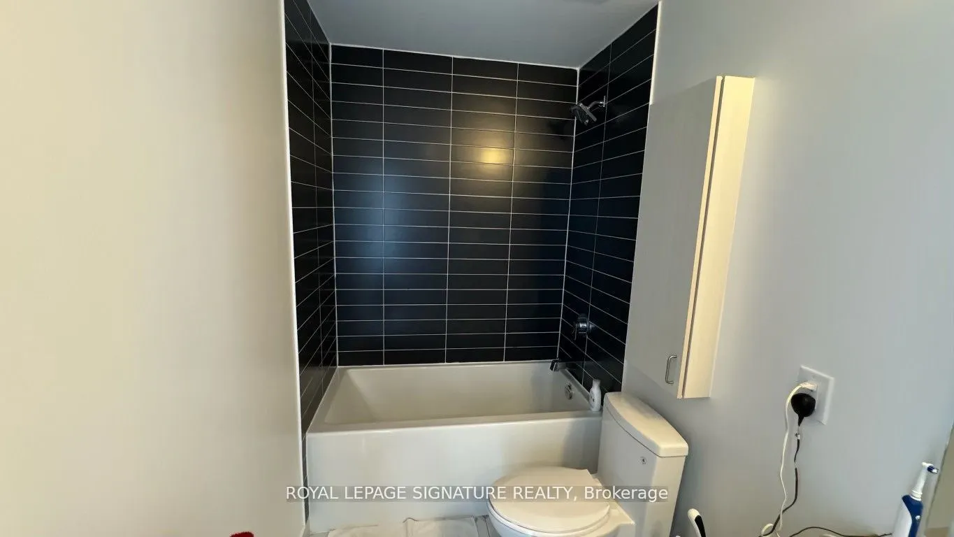 2799 Kingston Road, #905