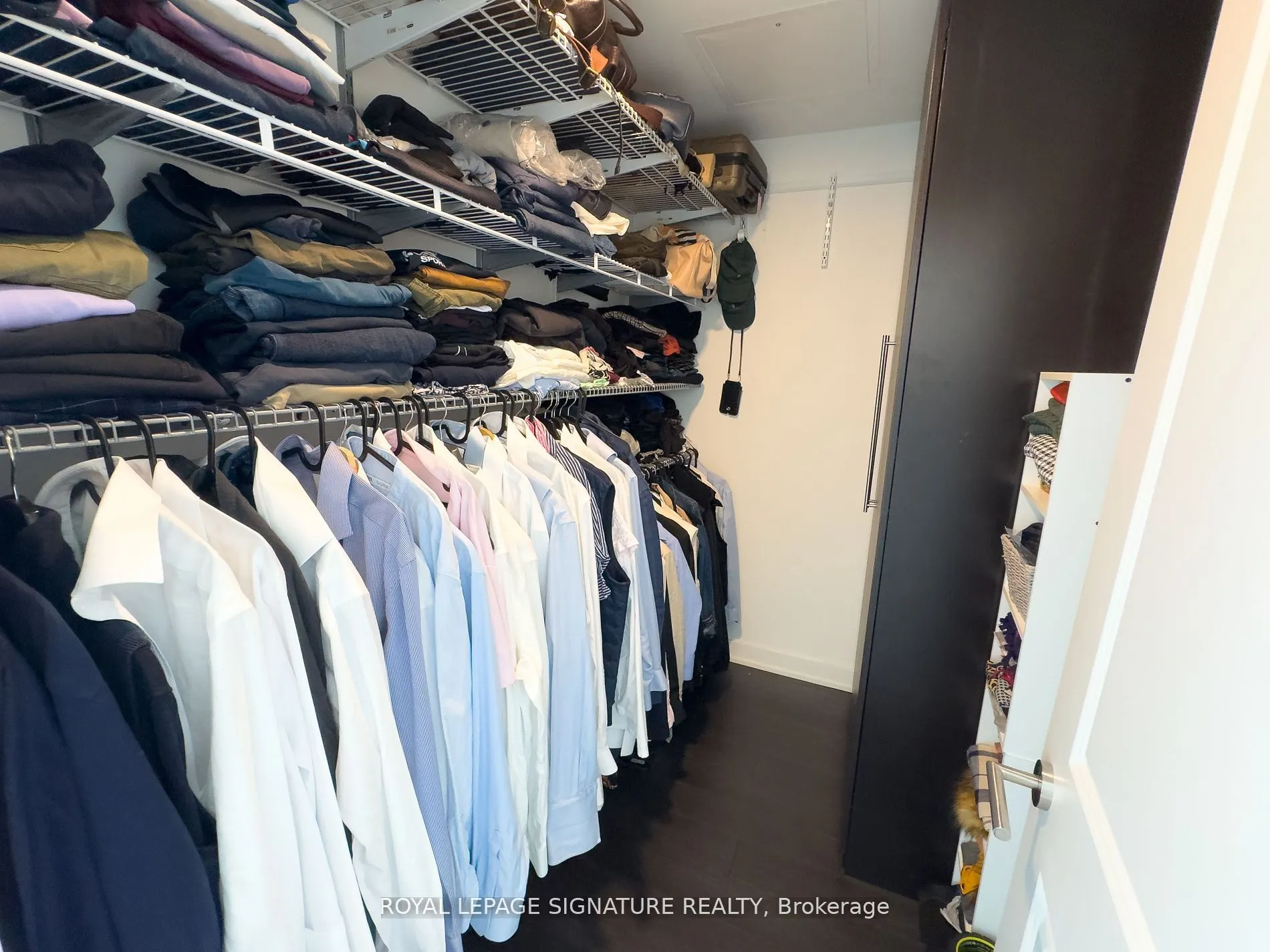 2799 Kingston Road, #905