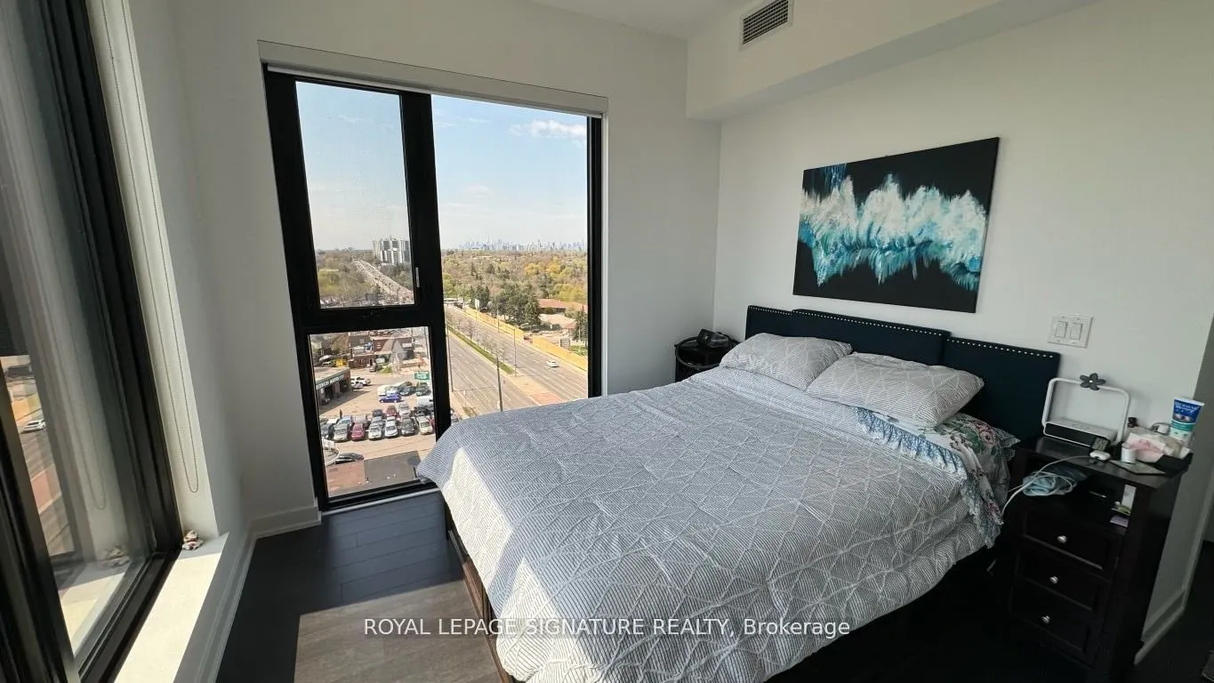 2799 Kingston Road, #905