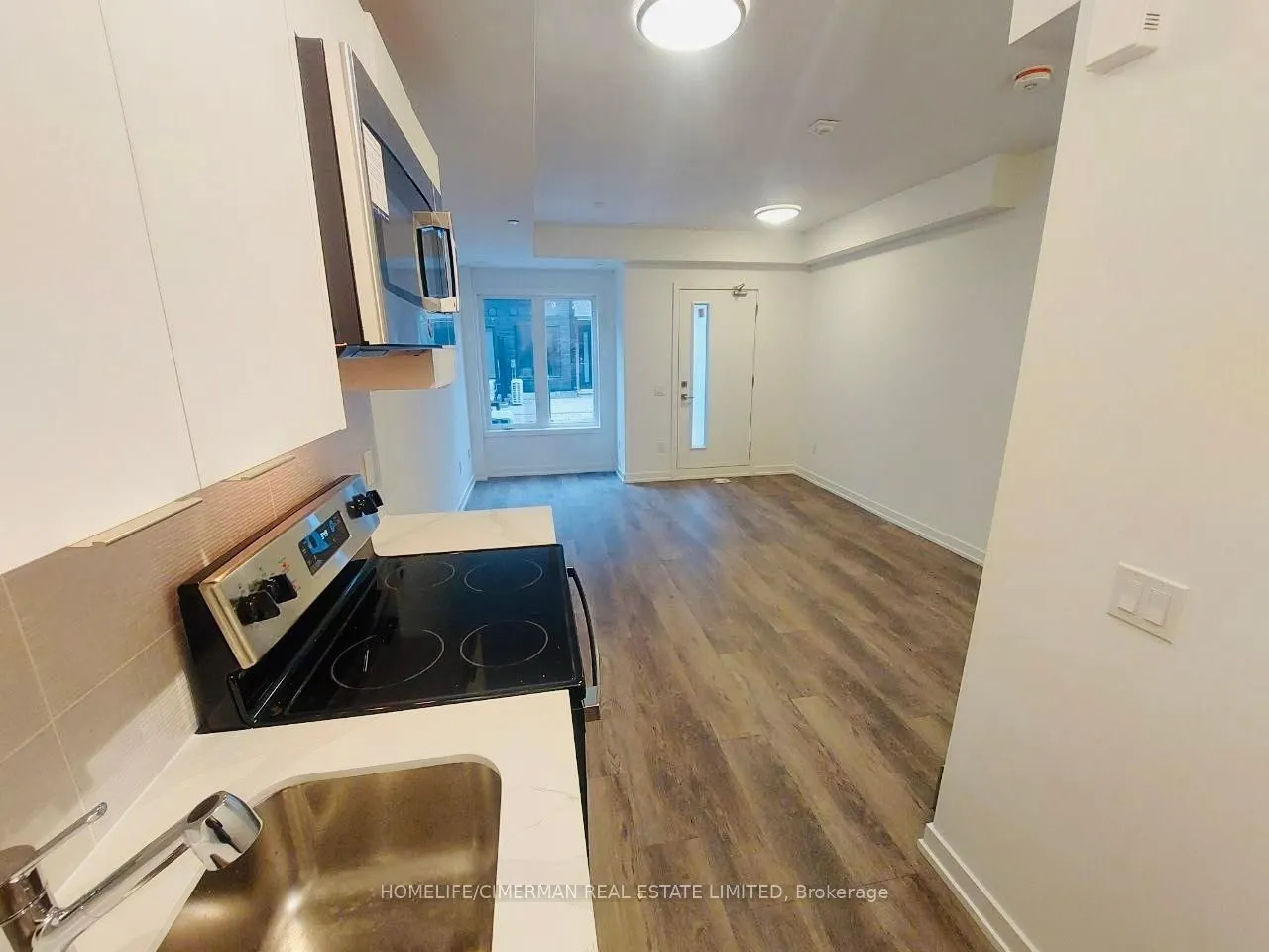 3069 Pharmacy Avenue, #3