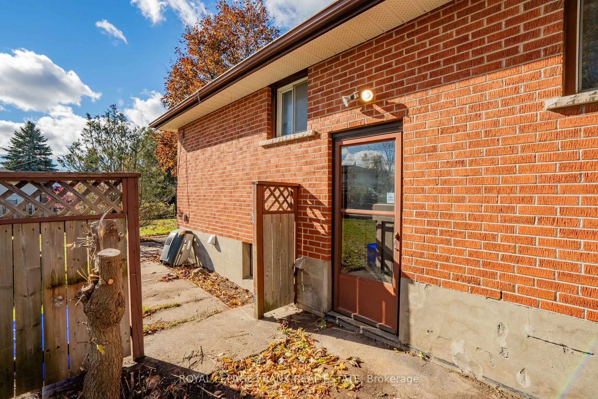 23 Sunset Road