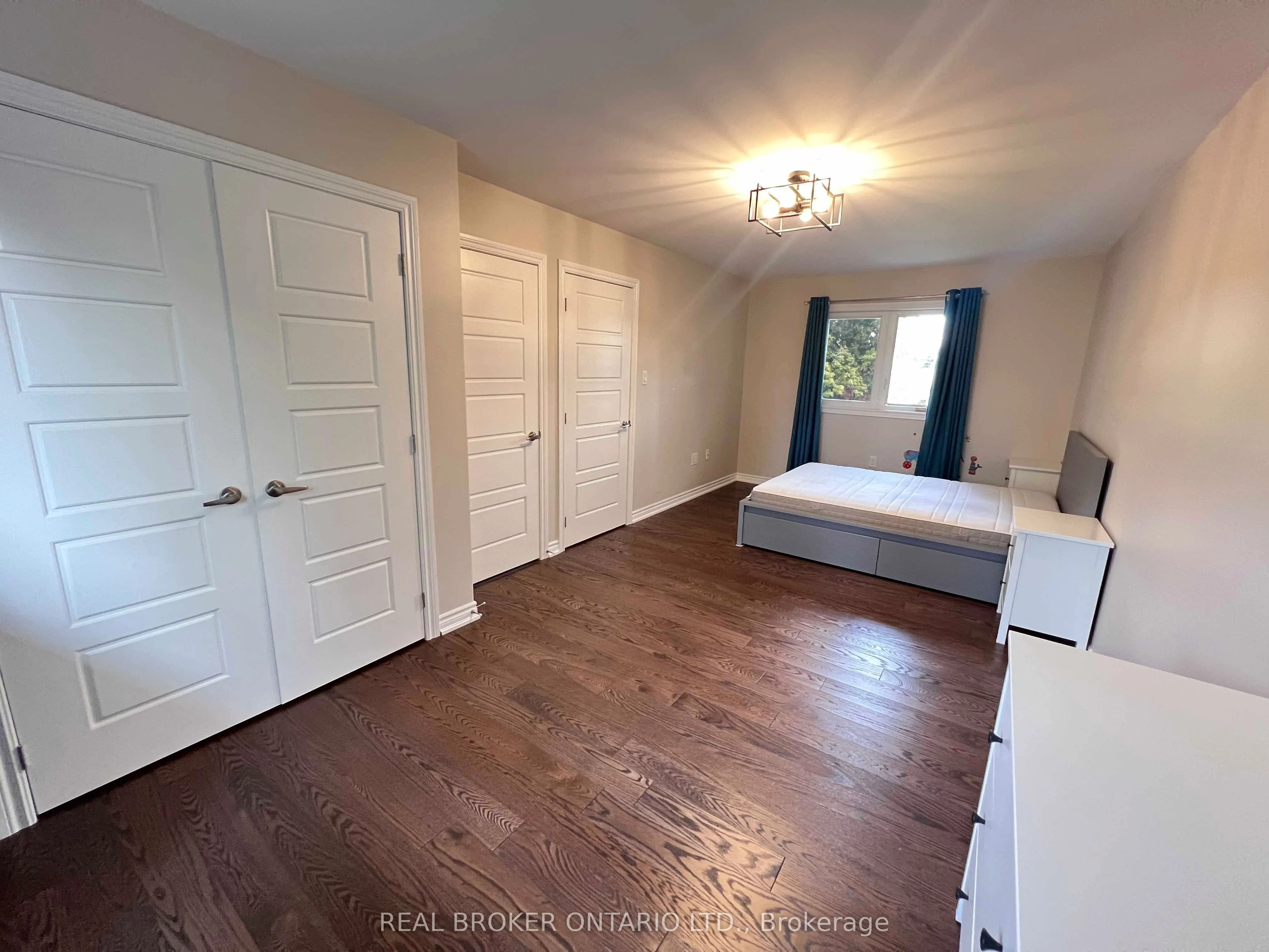 30 Meadowacres Drive