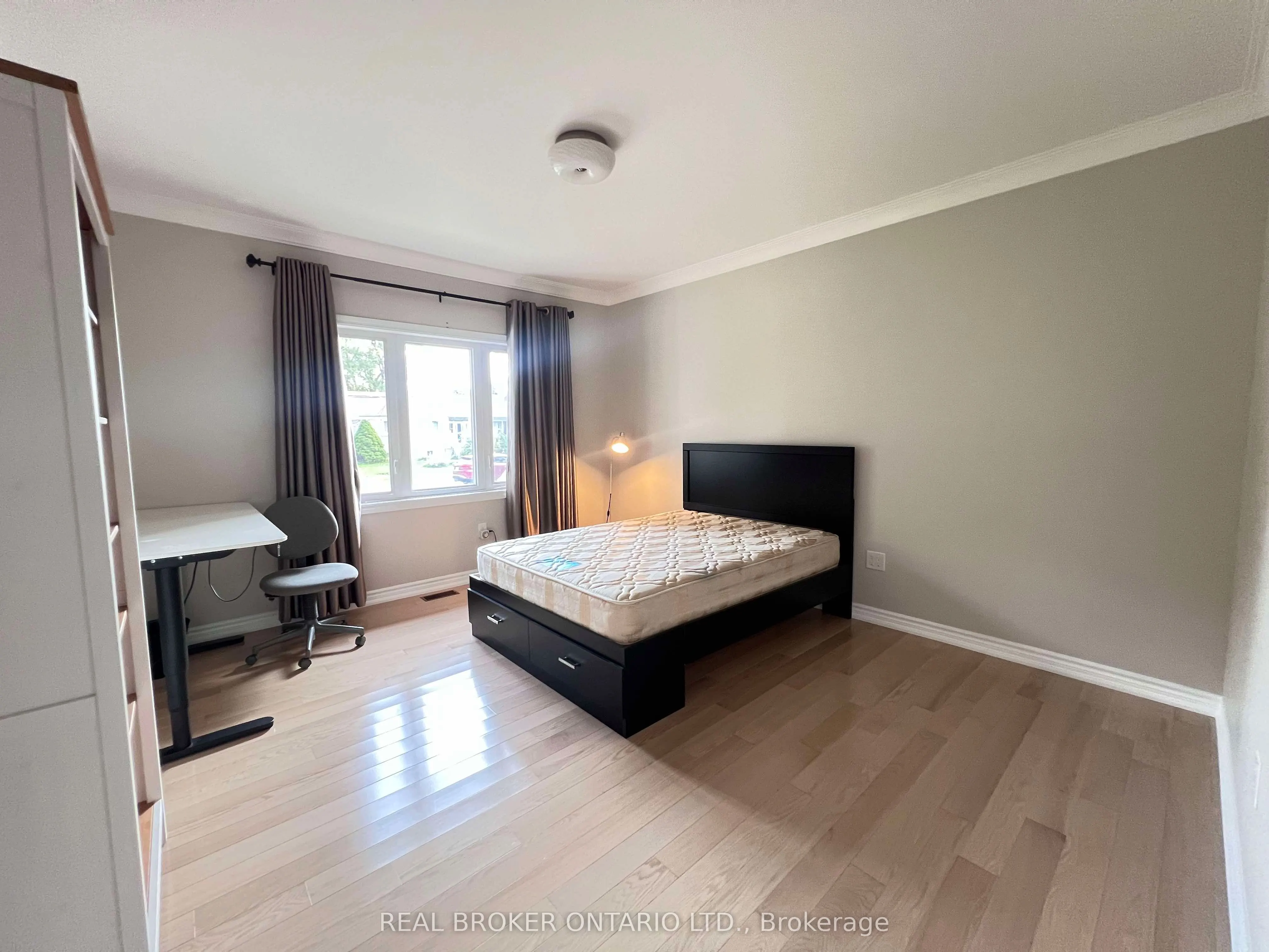 30 Meadowacres Drive