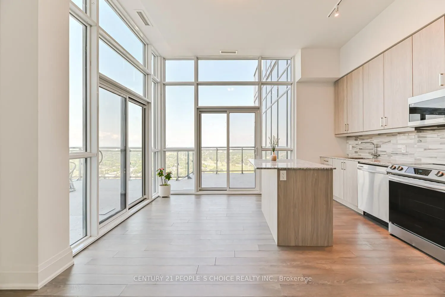 20 Meadowglen Place S #2901