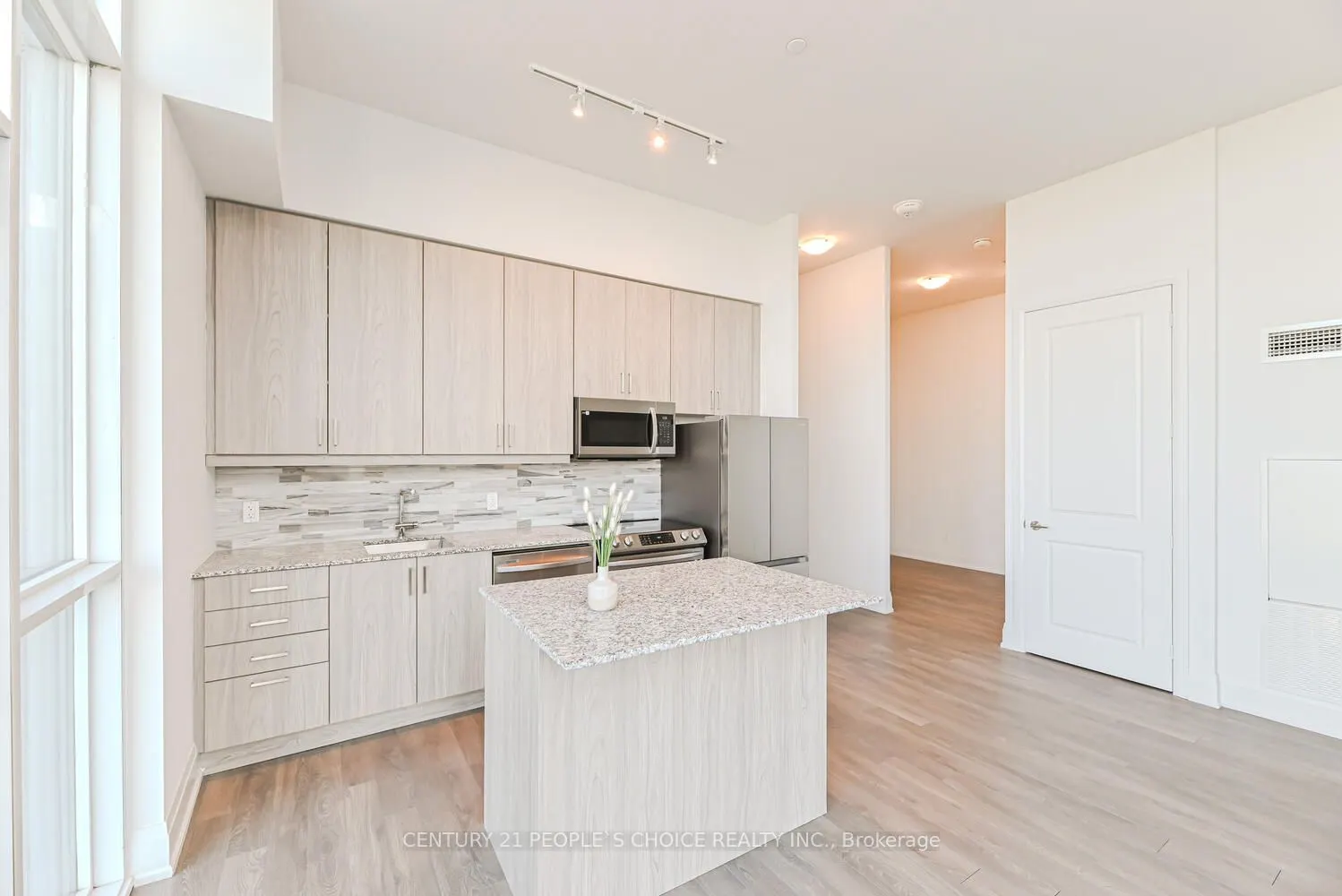 20 Meadowglen Place S #2901