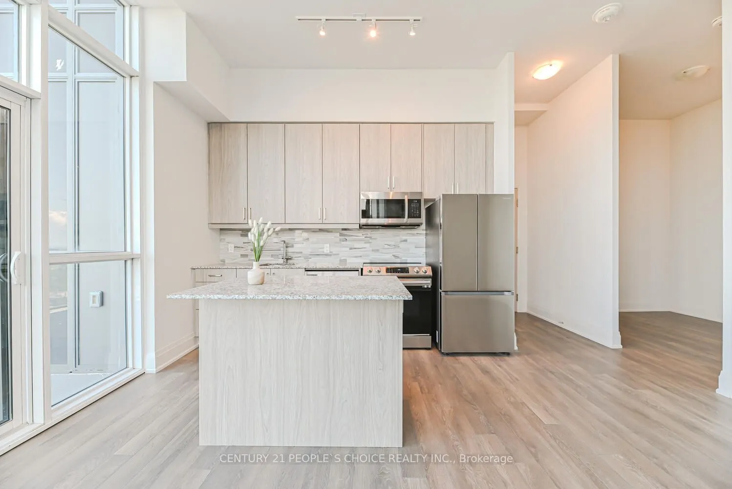 20 Meadowglen Place S #2901
