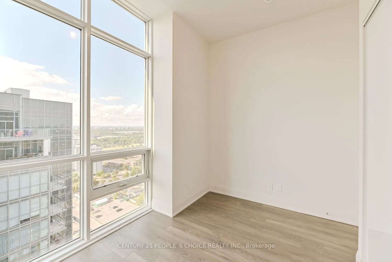 20 Meadowglen Place S #2901