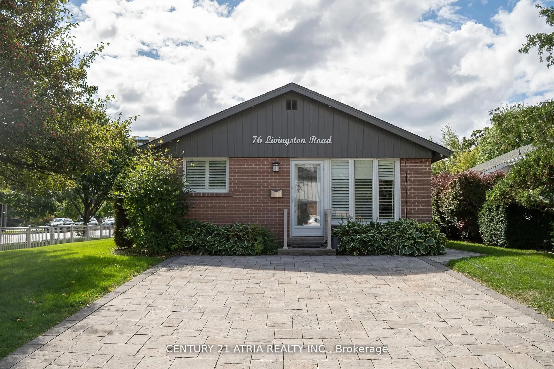 76 Livingston Road