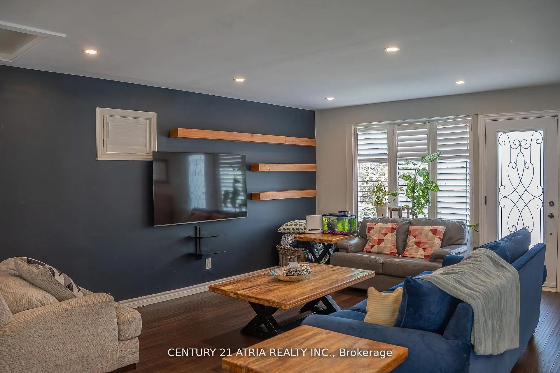 76 Livingston Road
