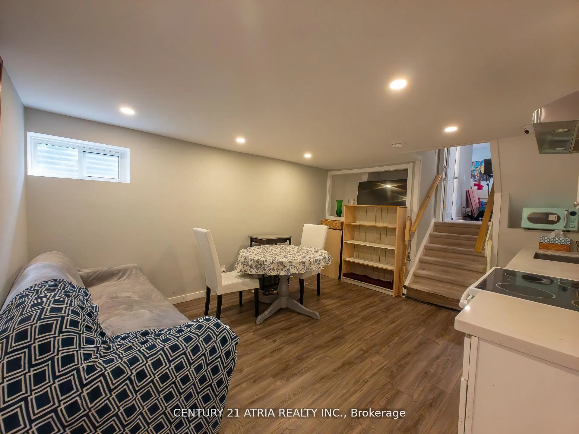 76 Livingston Road