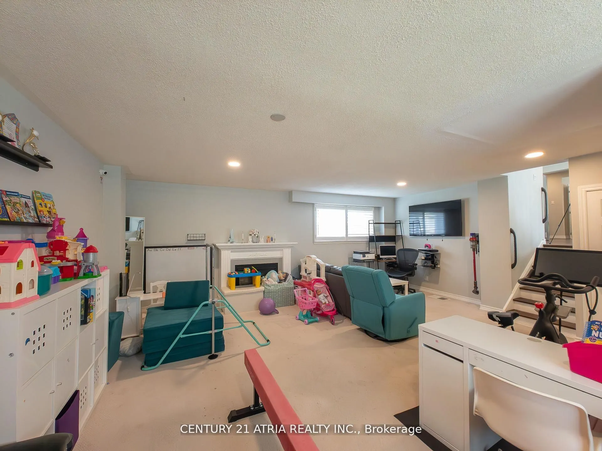 76 Livingston Road