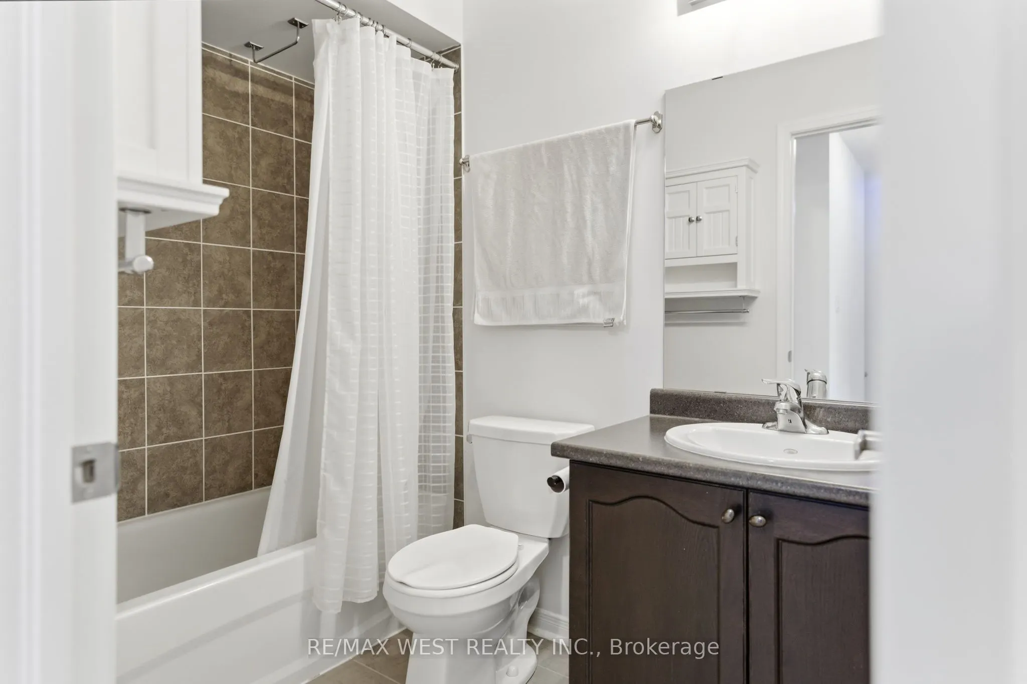 846 Atwater Path