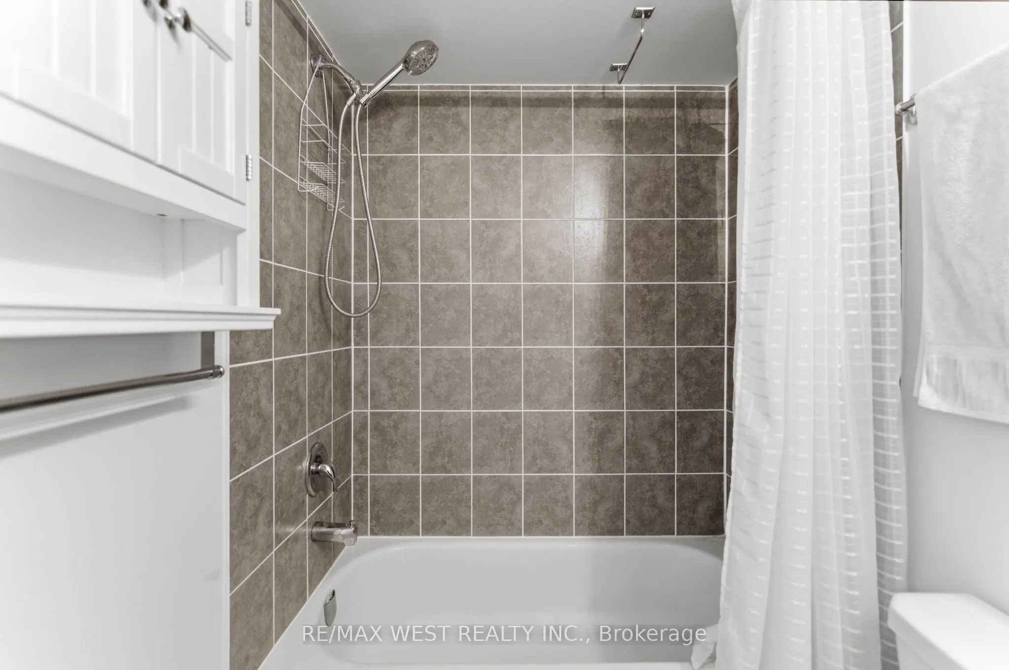 846 Atwater Path