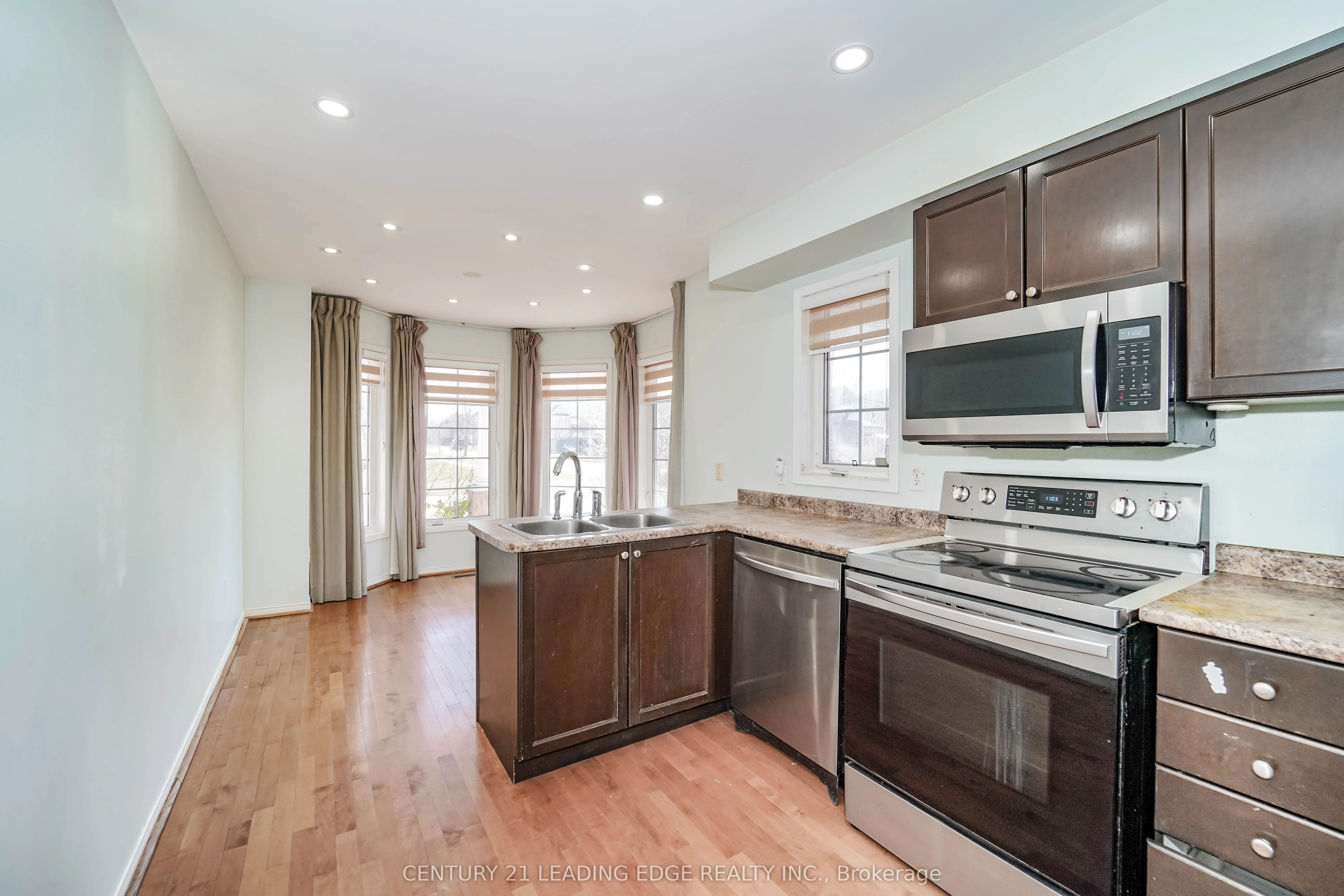 2 Oglevie Drive
