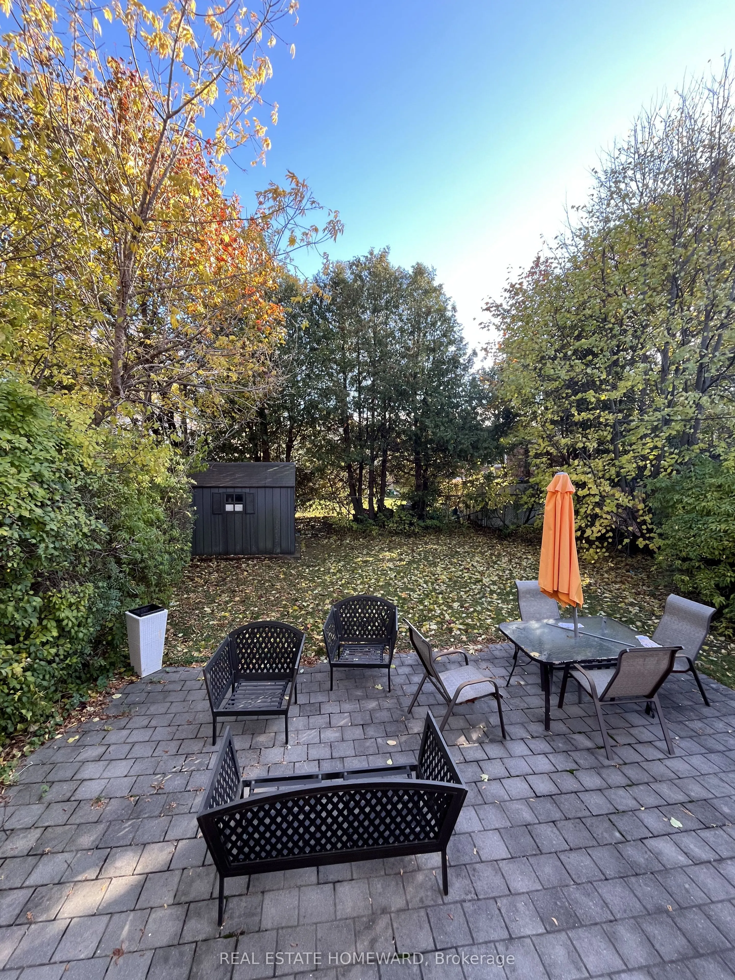 4 Moorecroft Crescent