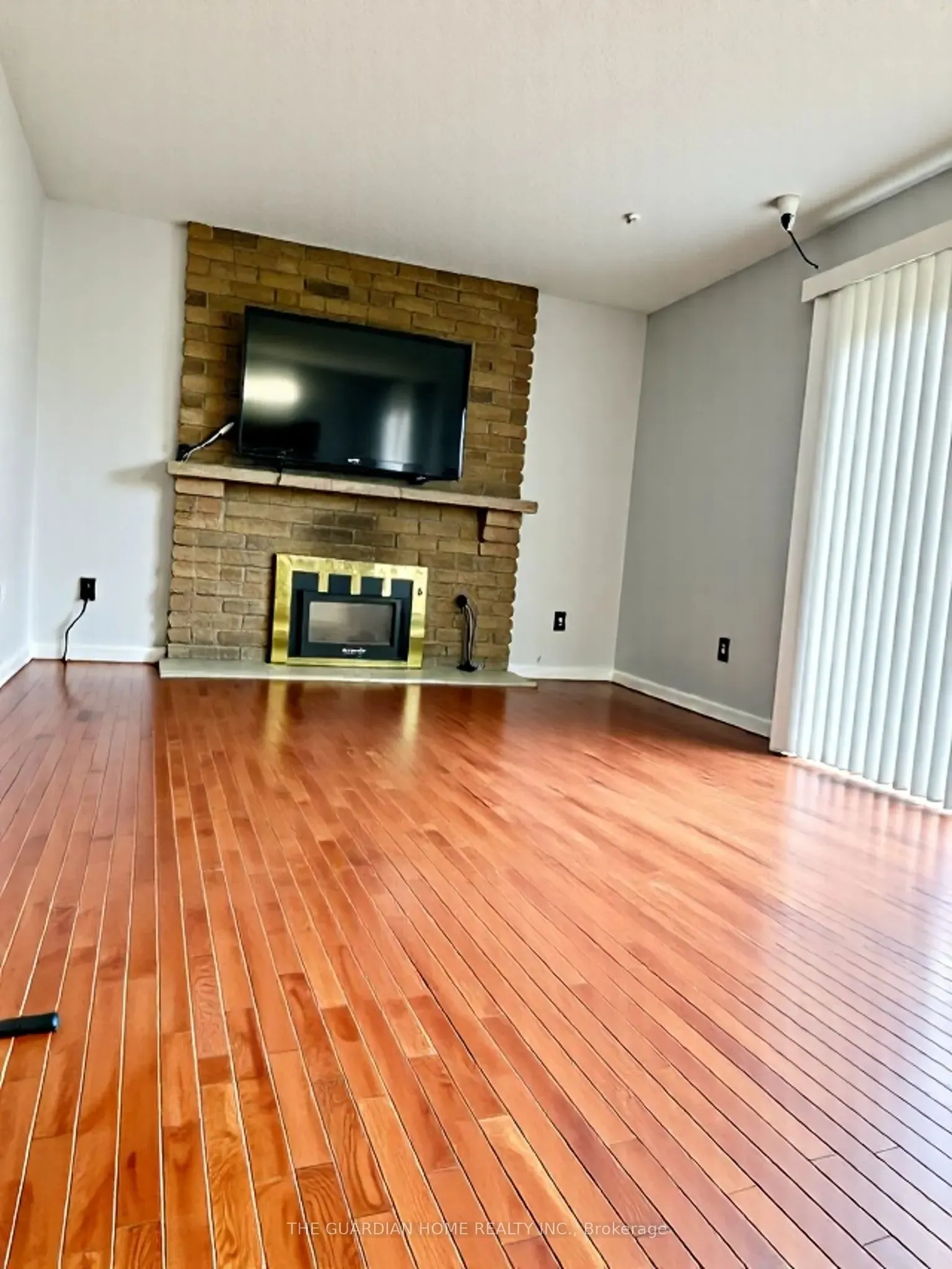 6 Scarbell Drive