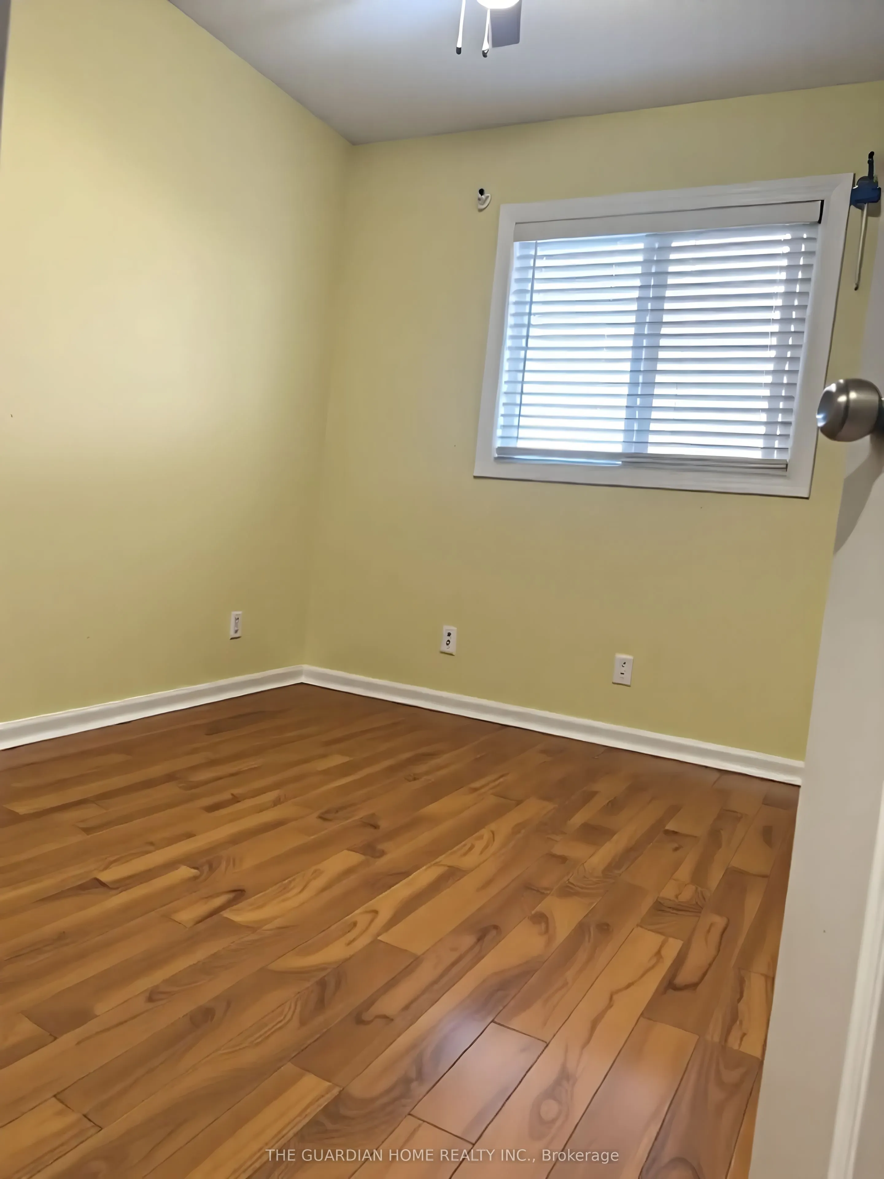6 Scarbell Drive
