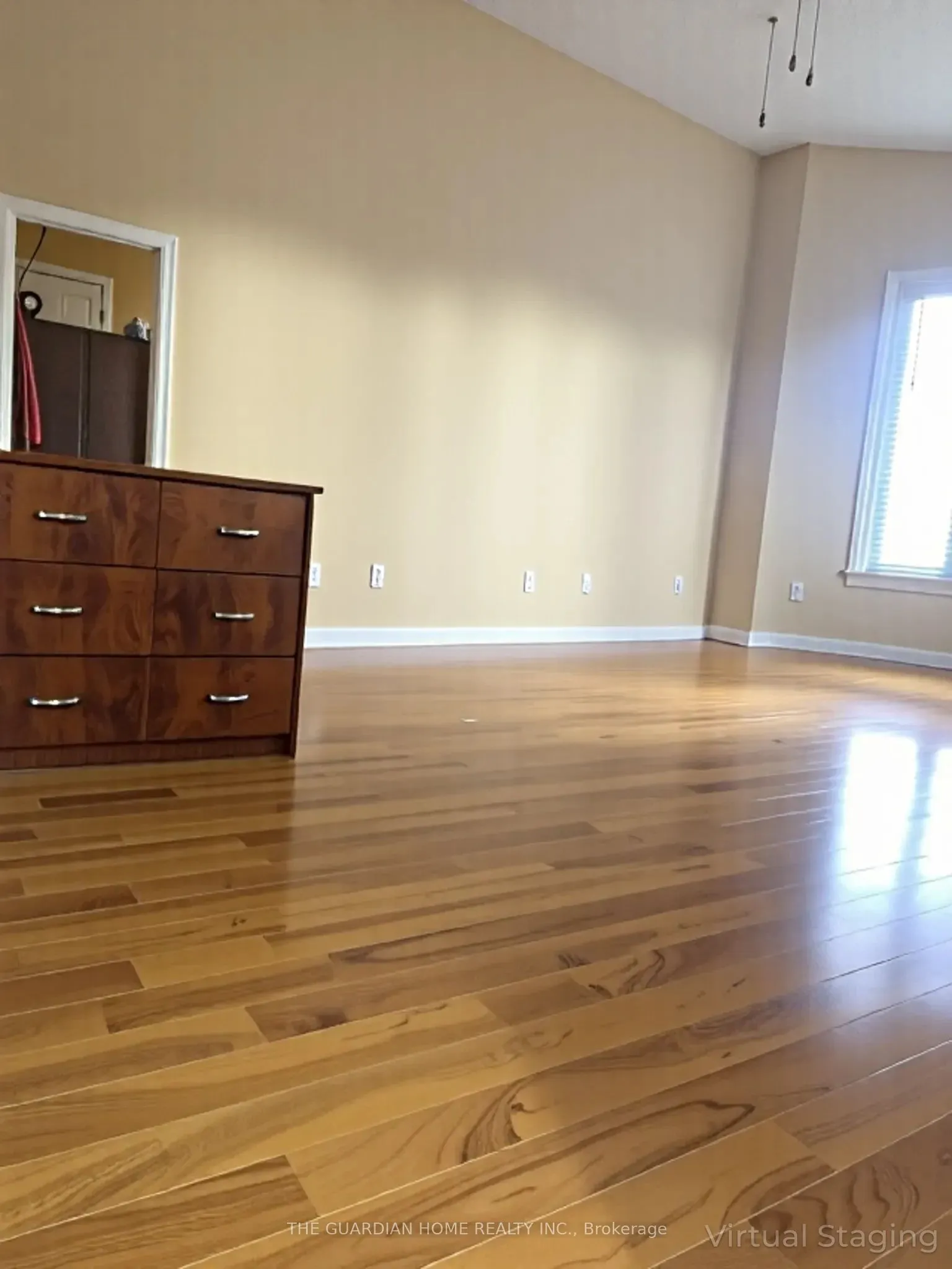 6 Scarbell Drive